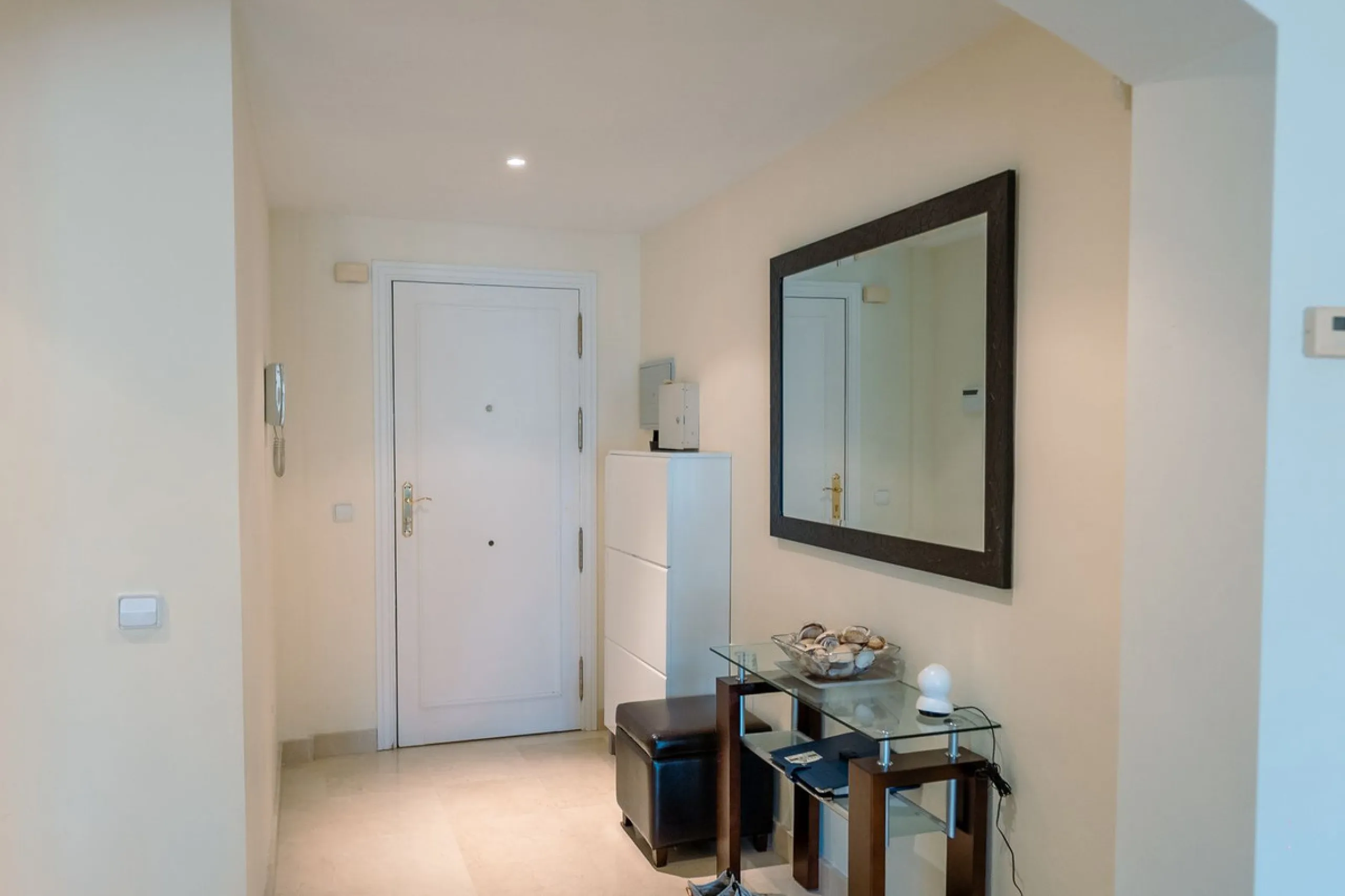 First-Line Golf 3-Bedroom Apartment in La Torre, Los Arqueros Golf