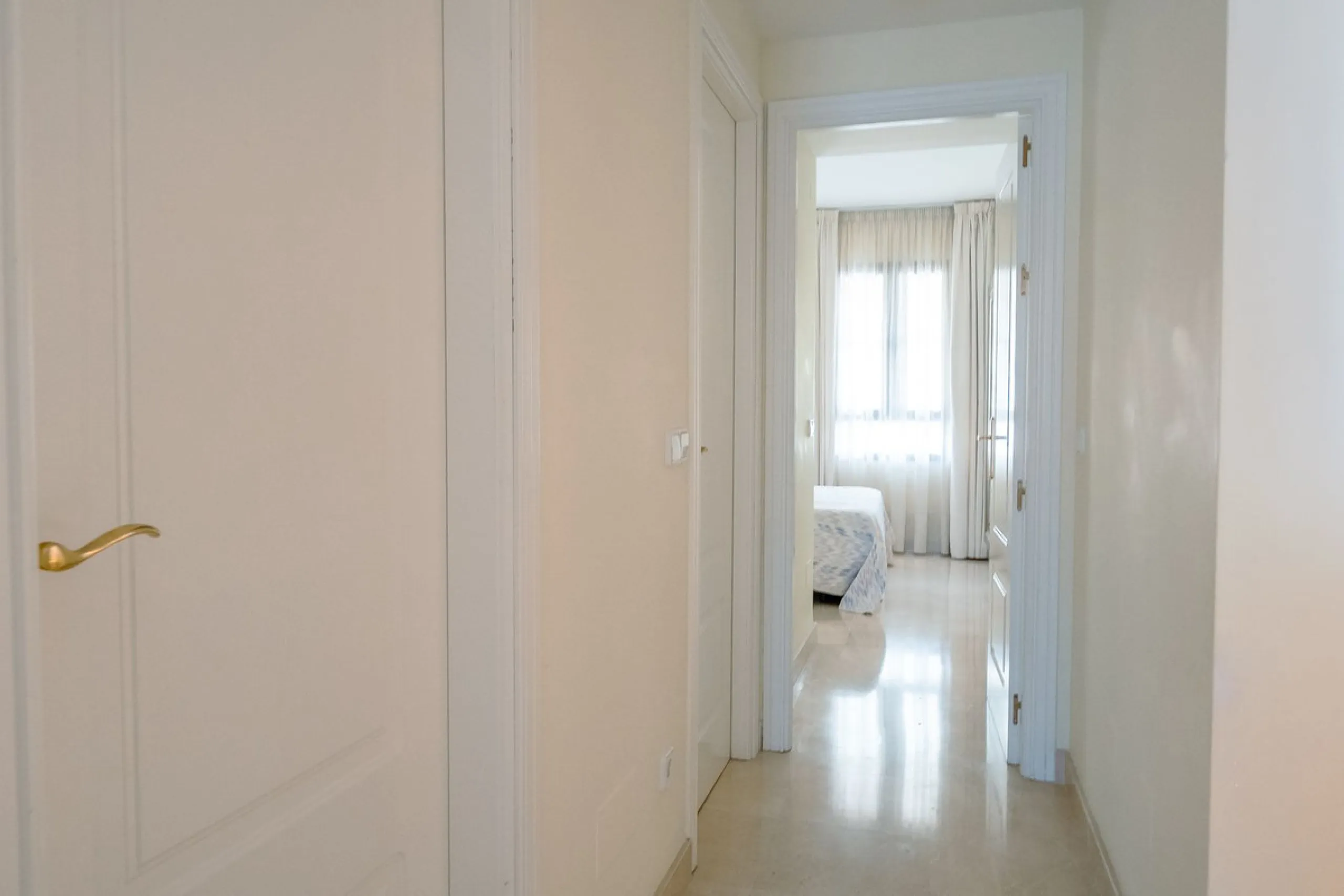 First-Line Golf 3-Bedroom Apartment in La Torre, Los Arqueros Golf