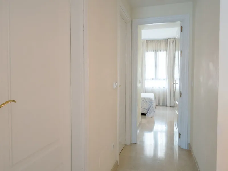 First-Line Golf 3-Bedroom Apartment in La Torre, Los Arqueros Golf