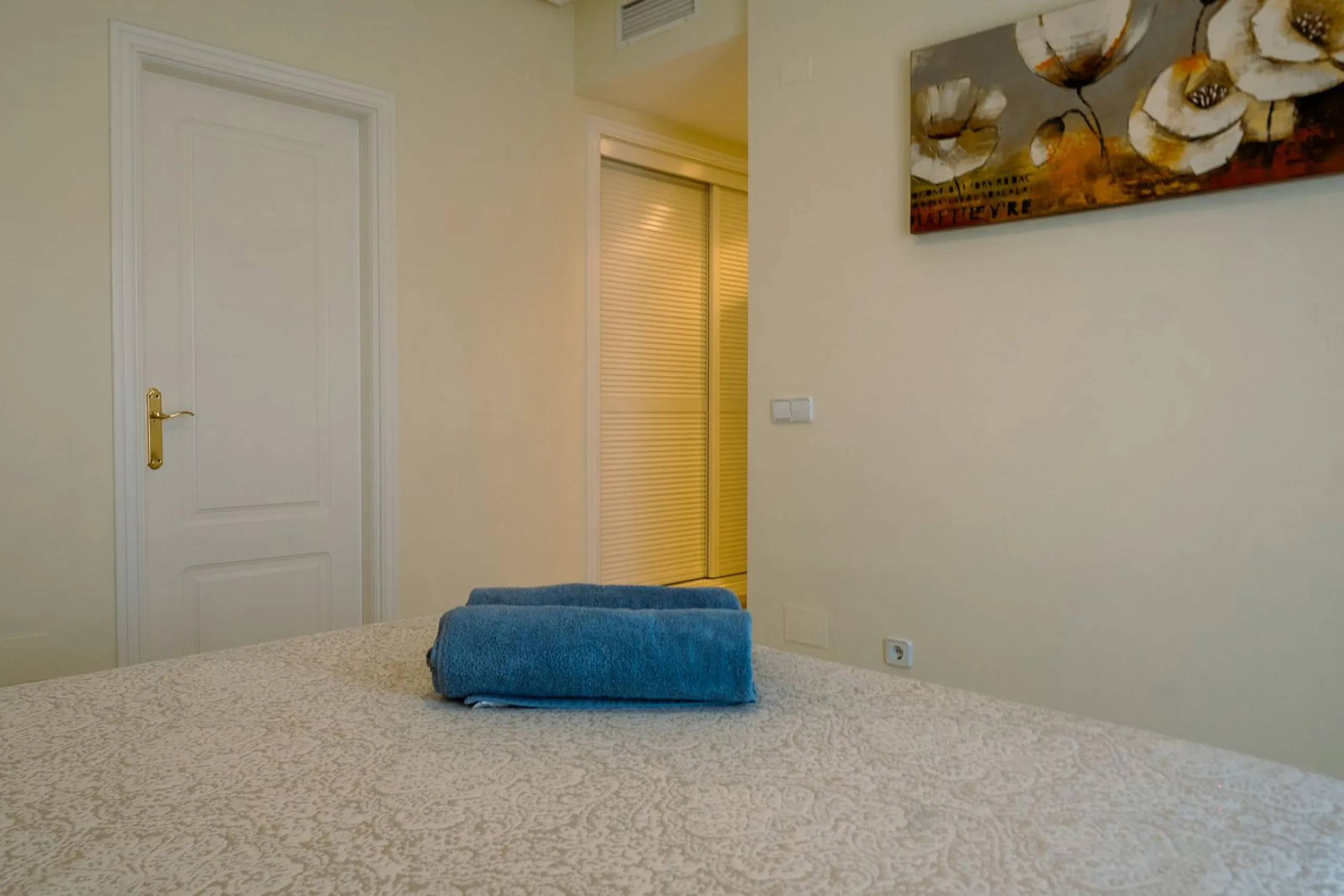 First-Line Golf 3-Bedroom Apartment in La Torre, Los Arqueros Golf
