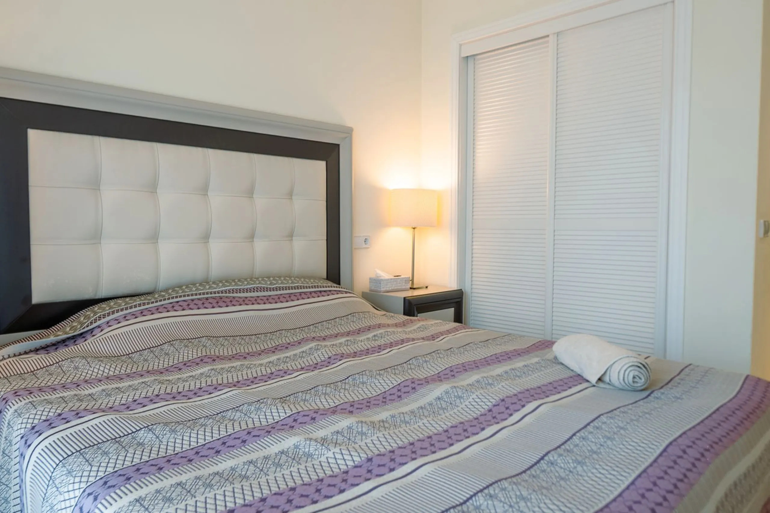 First-Line Golf 3-Bedroom Apartment in La Torre, Los Arqueros Golf