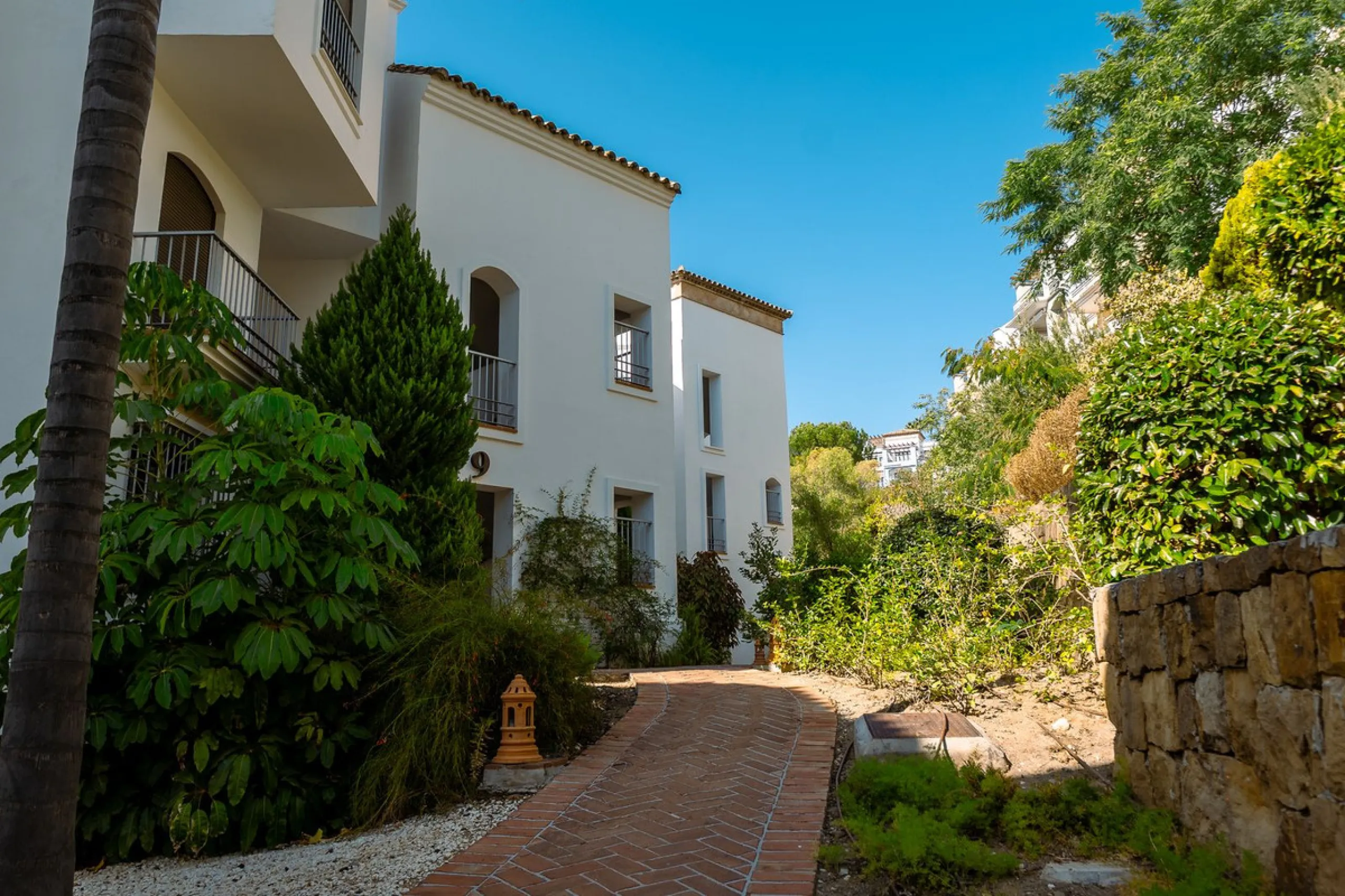 First-Line Golf 3-Bedroom Apartment in La Torre, Los Arqueros Golf