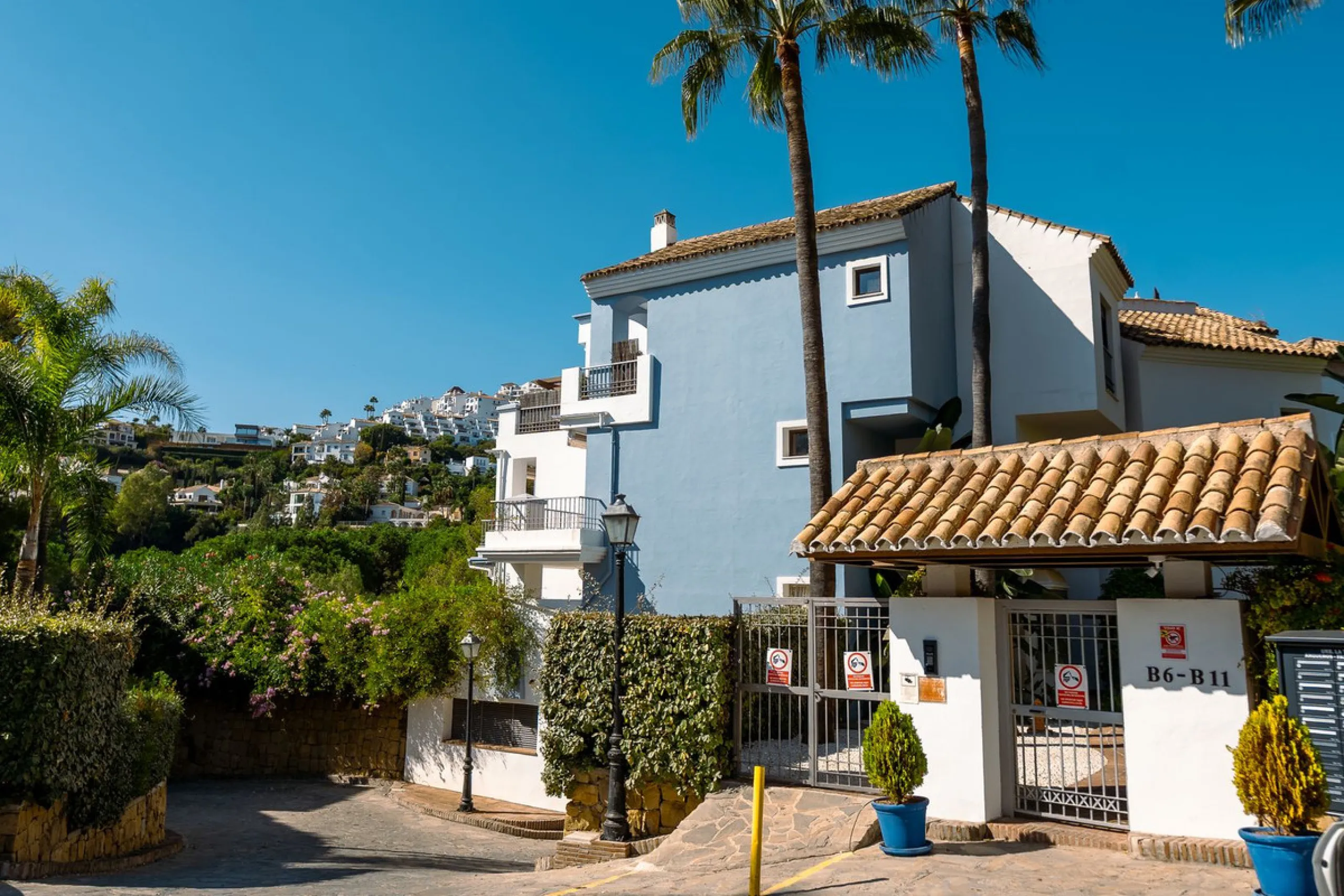 First-Line Golf 3-Bedroom Apartment in La Torre, Los Arqueros Golf