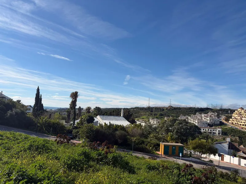 Plot with approved licence to Build Your Dream Villa in Valle Romano