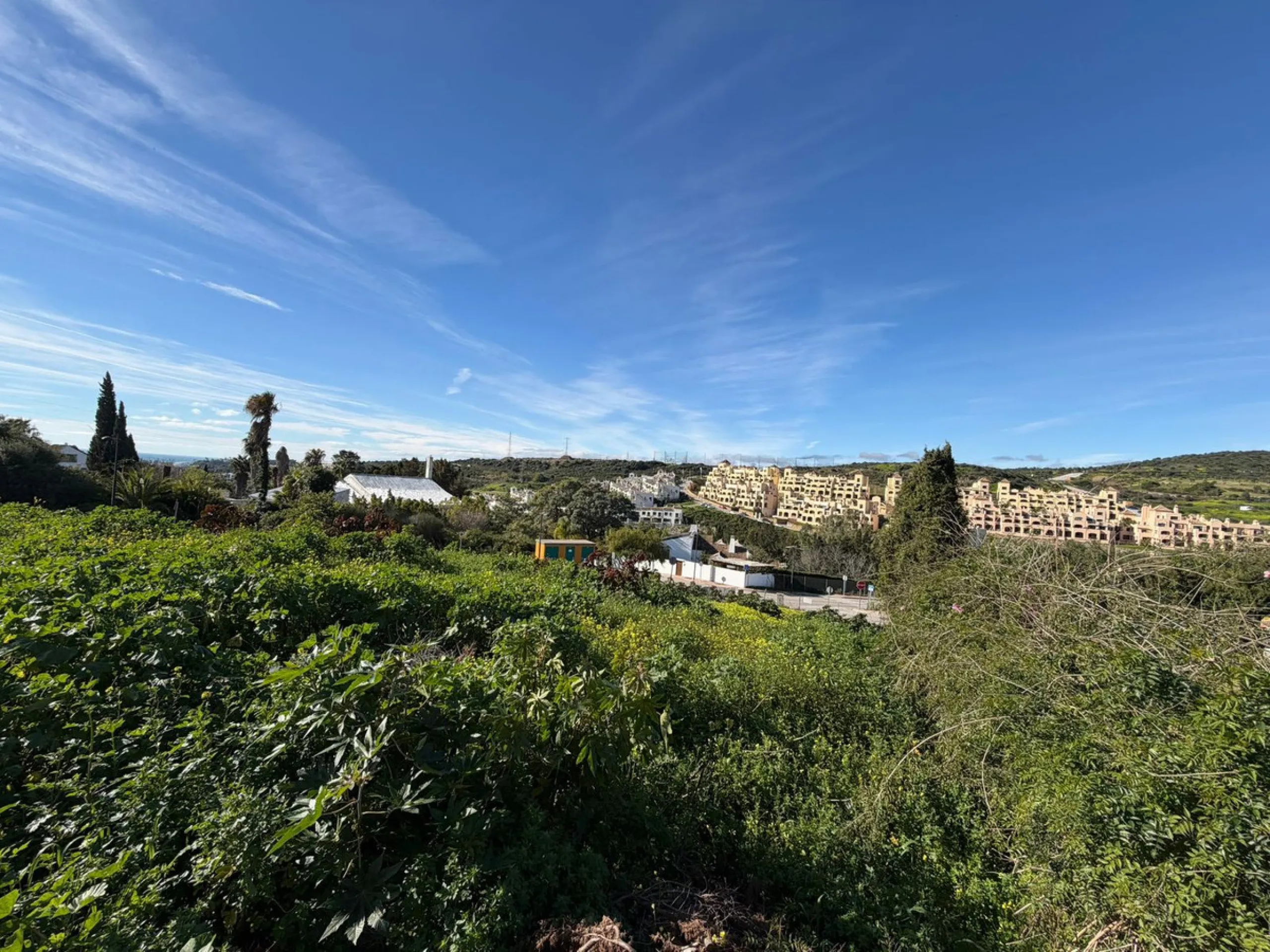 Plot with approved licence to Build Your Dream Villa in Valle Romano