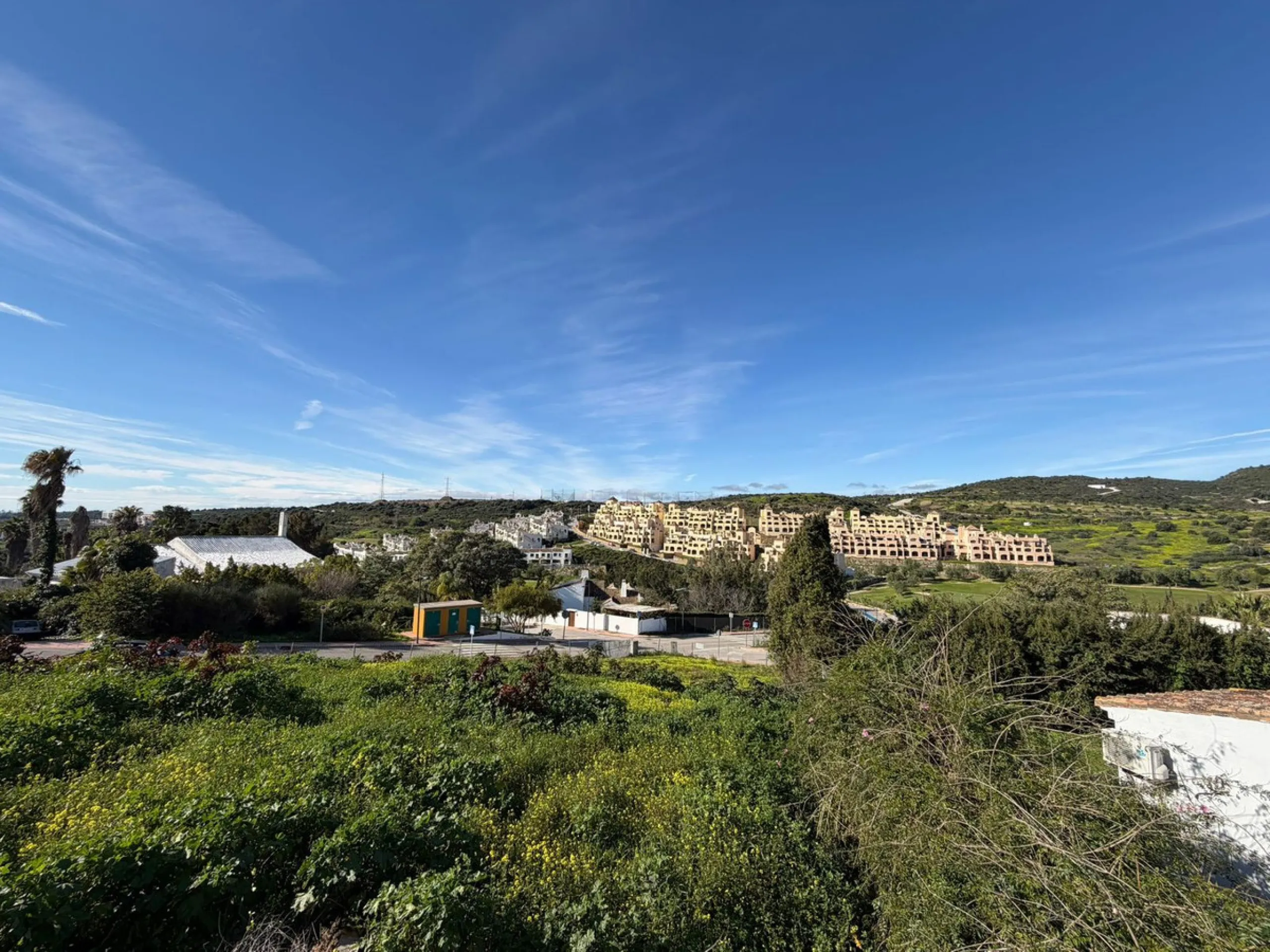 Plot with approved licence to Build Your Dream Villa in Valle Romano
