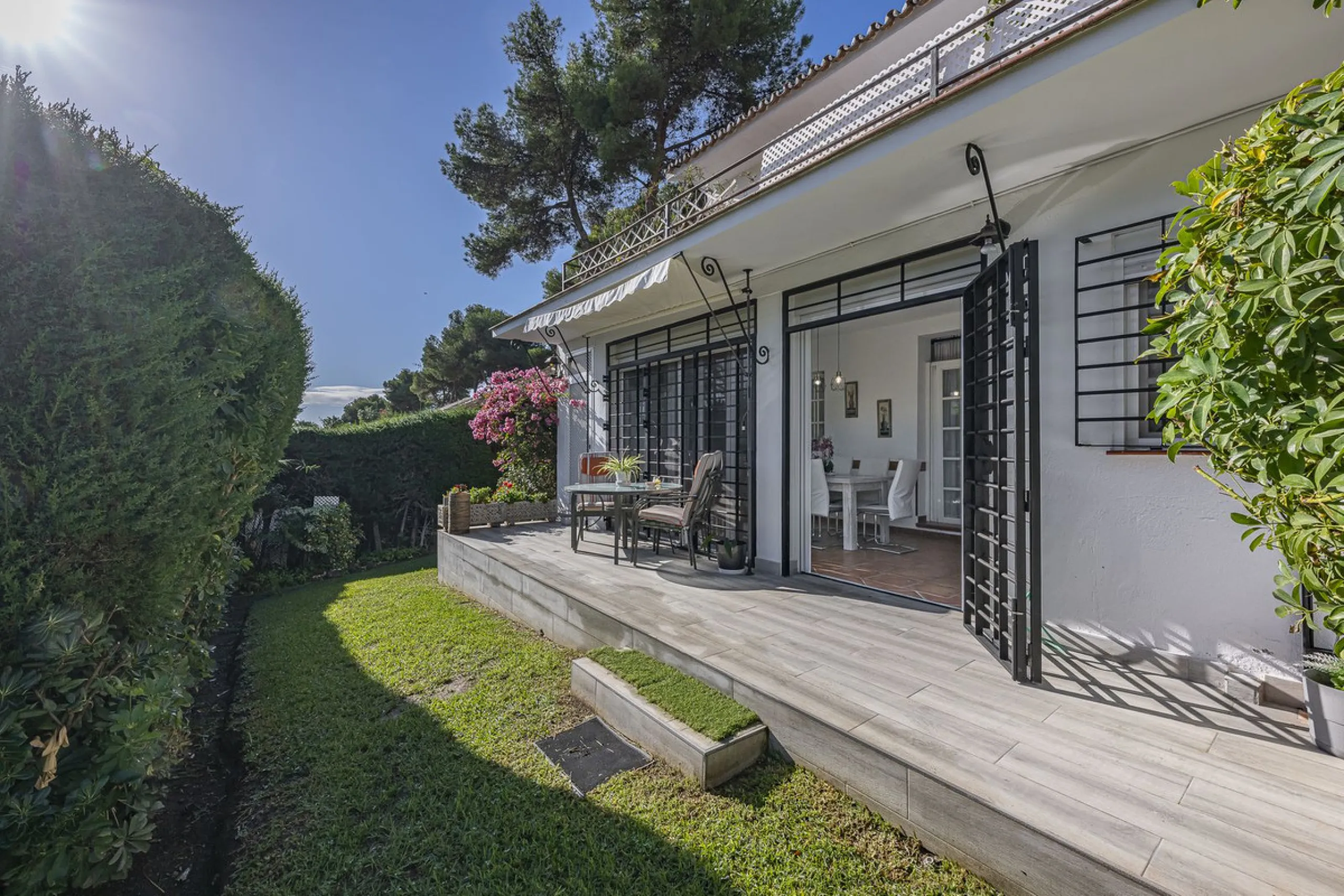 Apartment - Ground Floor Apartment в продаже в Marbella, Málaga. В доме 3 спален и 2 ванных комнат. Площадь дома 93 м²