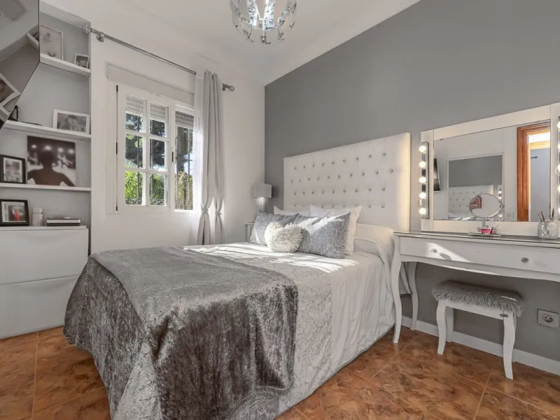 Apartment - Ground Floor Apartment в продаже в Marbella, Málaga. В доме 3 спален и 2 ванных комнат. Площадь дома 93 м²