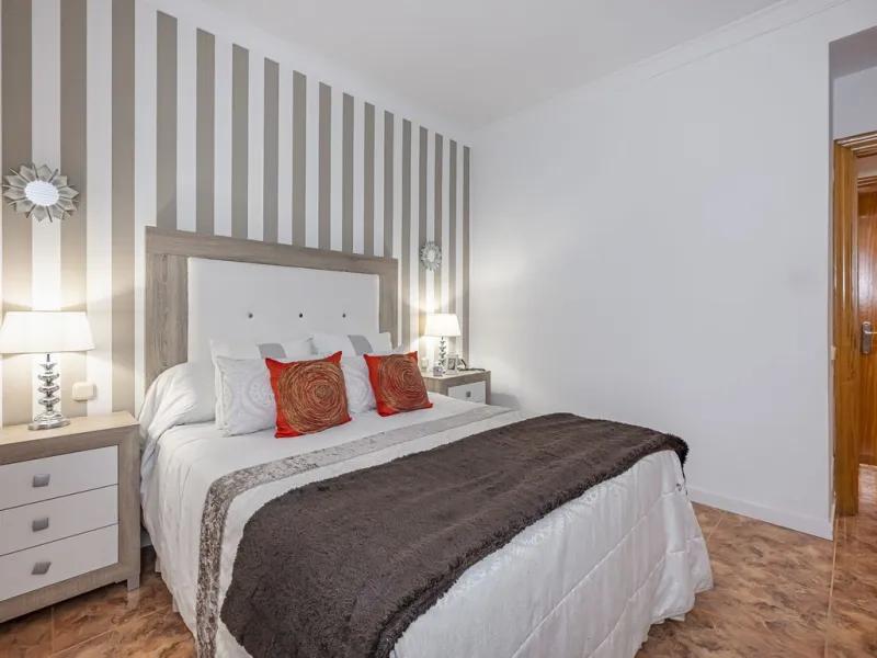 Apartment - Ground Floor Apartment в продаже в Marbella, Málaga. В доме 3 спален и 2 ванных комнат. Площадь дома 93 м²
