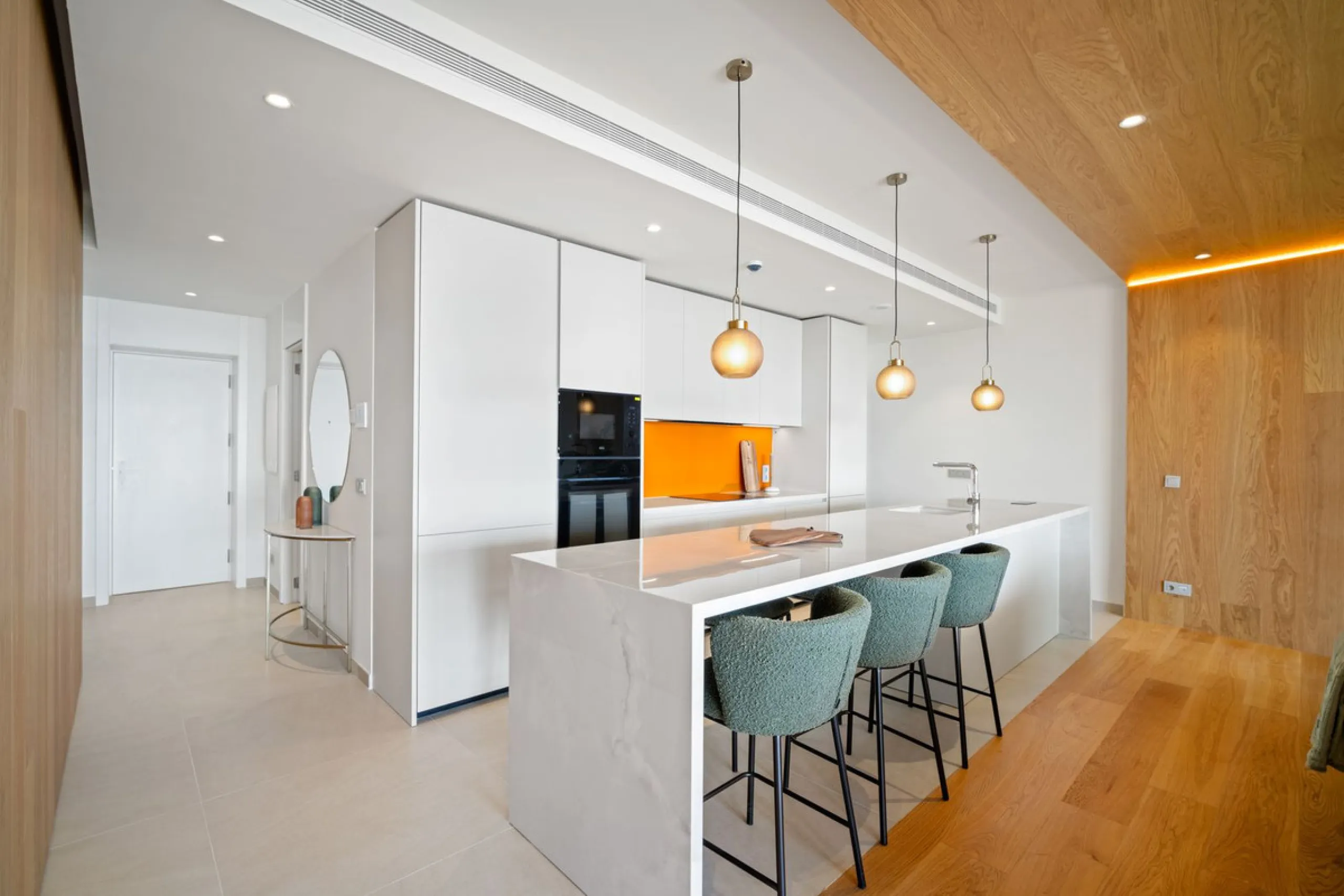 Apartment - Middle Floor Apartment в продаже в Fuengirola, Málaga. В доме 3 спален и 2 ванных комнат. Площадь дома 110 м²