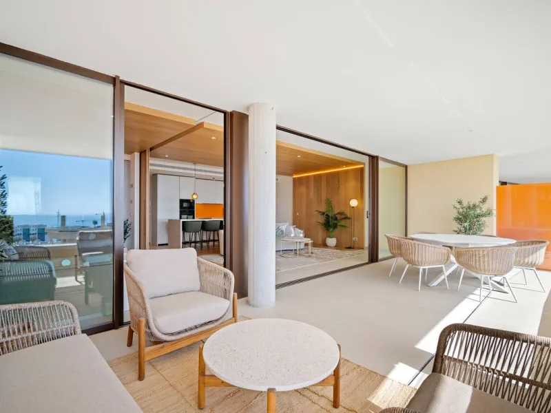 Apartment - Middle Floor Apartment в продаже в Fuengirola, Málaga. В доме 3 спален и 2 ванных комнат. Площадь дома 110 м²