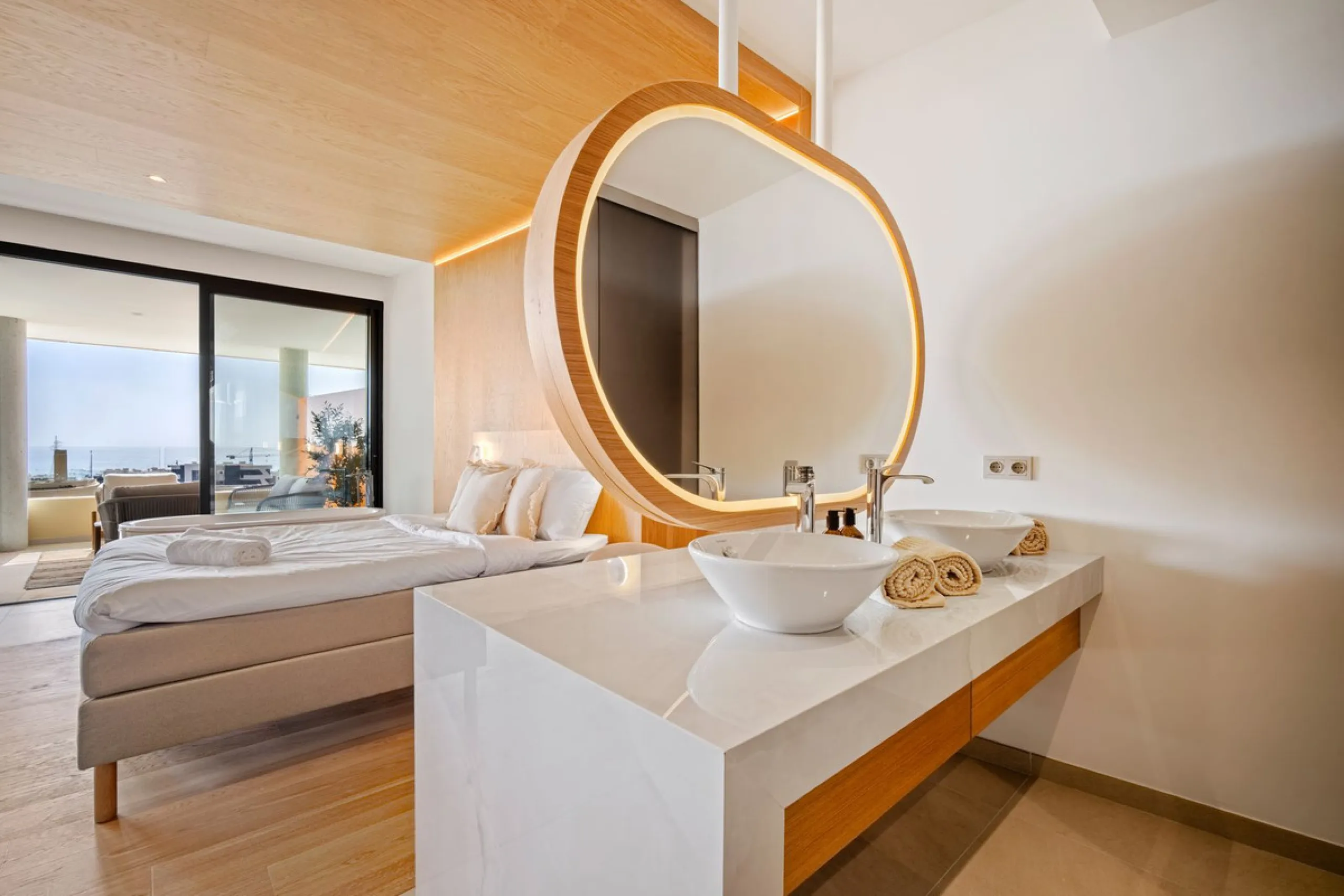 Apartment - Middle Floor Apartment в продаже в Fuengirola, Málaga. В доме 3 спален и 2 ванных комнат. Площадь дома 110 м²