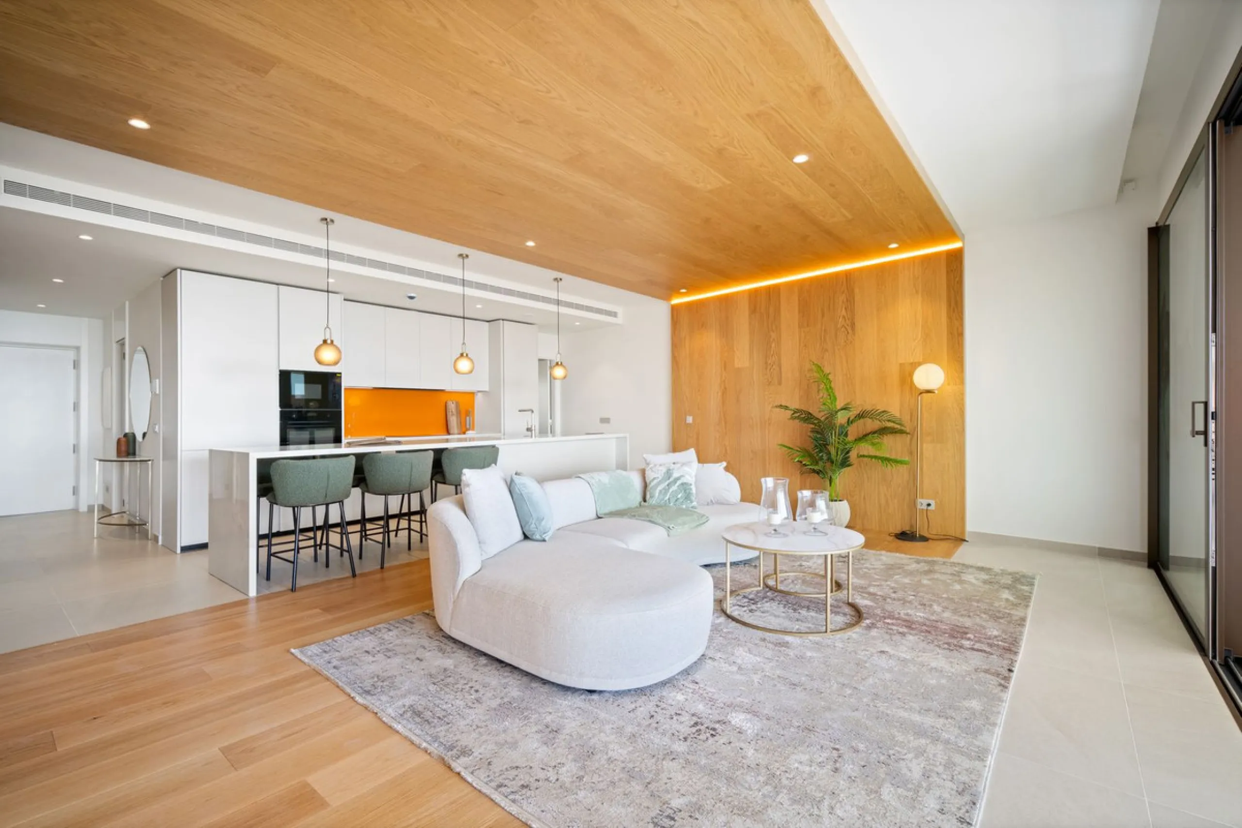 Apartment - Middle Floor Apartment в продаже в Fuengirola, Málaga. В доме 3 спален и 2 ванных комнат. Площадь дома 110 м²