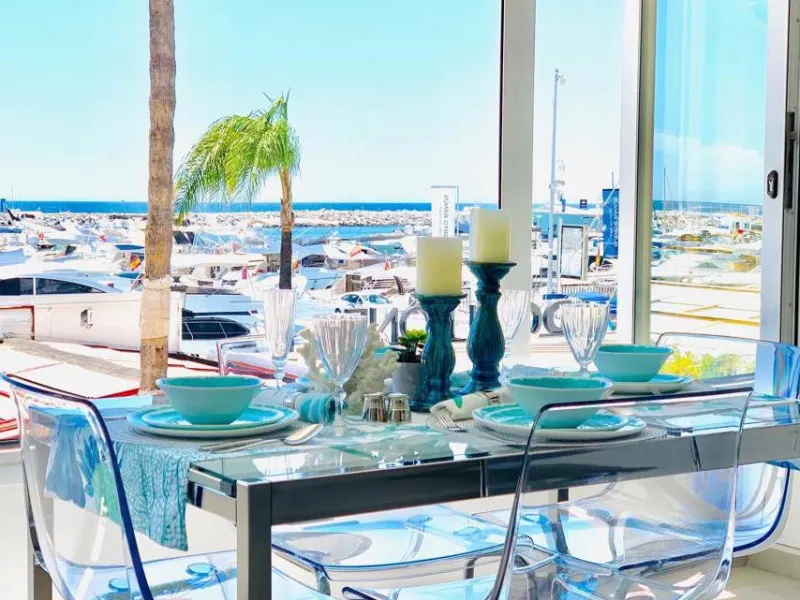 Apartment - Middle Floor Apartment в продаже в Marbella, Málaga. В доме 2 спален и 3 ванных комнат. Площадь дома 81 м²