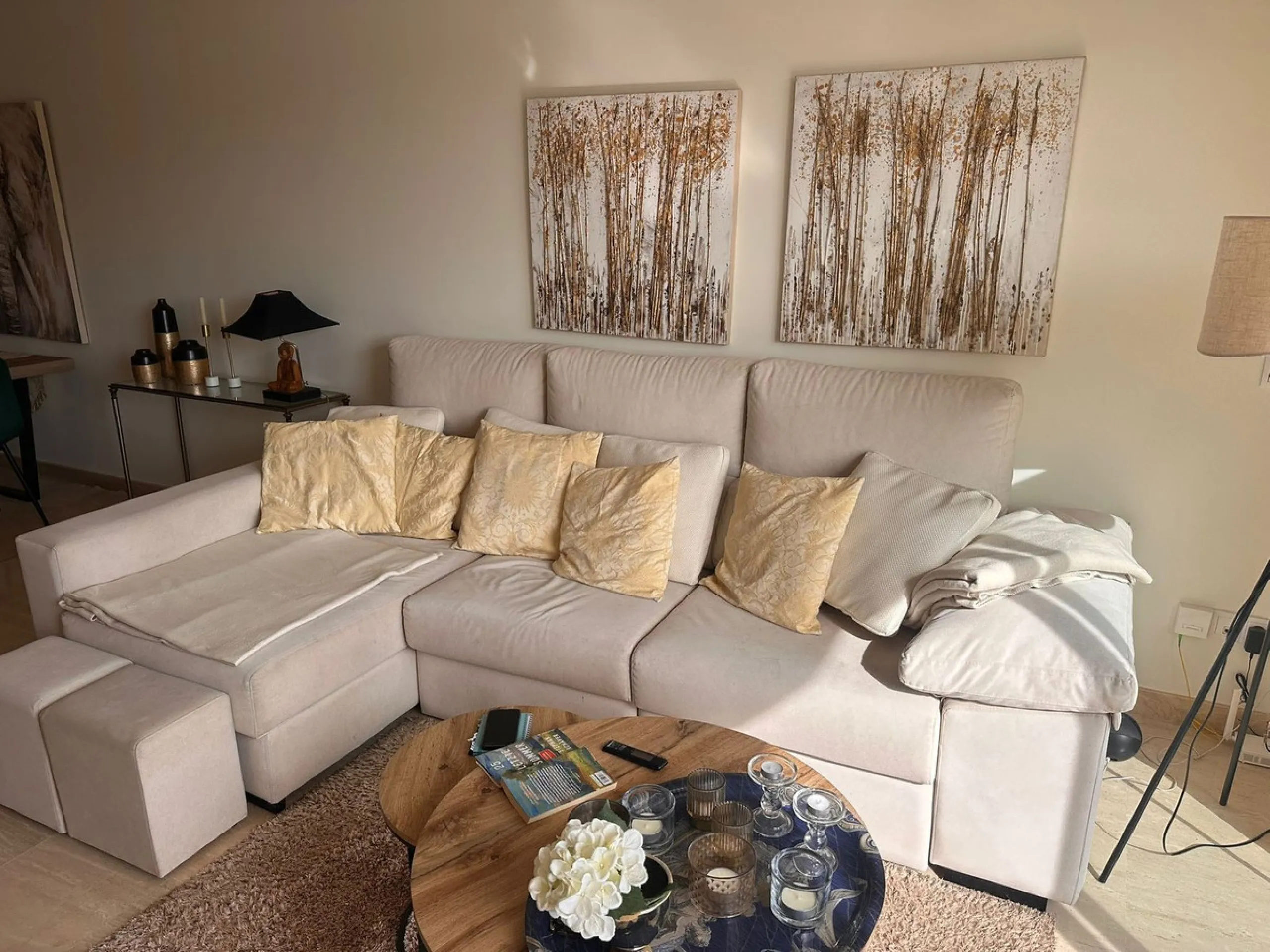 Opportunity! Penthouse on 1st line Azata Golf in Estepona fully furnished and equipped - ready to move in or rent out.