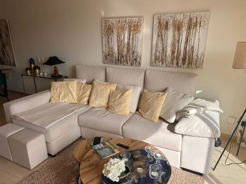 Opportunity! Penthouse on 1st line Azata Golf in Estepona fully furnished and equipped - ready to move in or rent out.