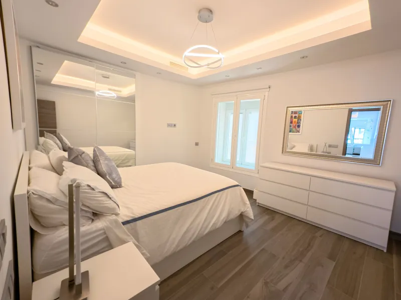 Apartment - Middle Floor Apartment в продаже в Marbella, Málaga. В доме 2 спален и 3 ванных комнат. Площадь дома 81 м²