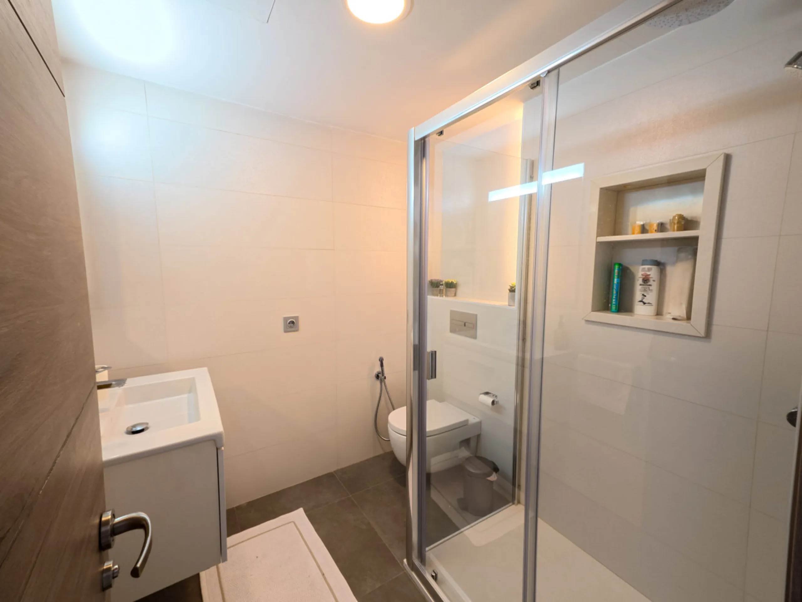 Apartment - Middle Floor Apartment в продаже в Marbella, Málaga. В доме 2 спален и 3 ванных комнат. Площадь дома 81 м²