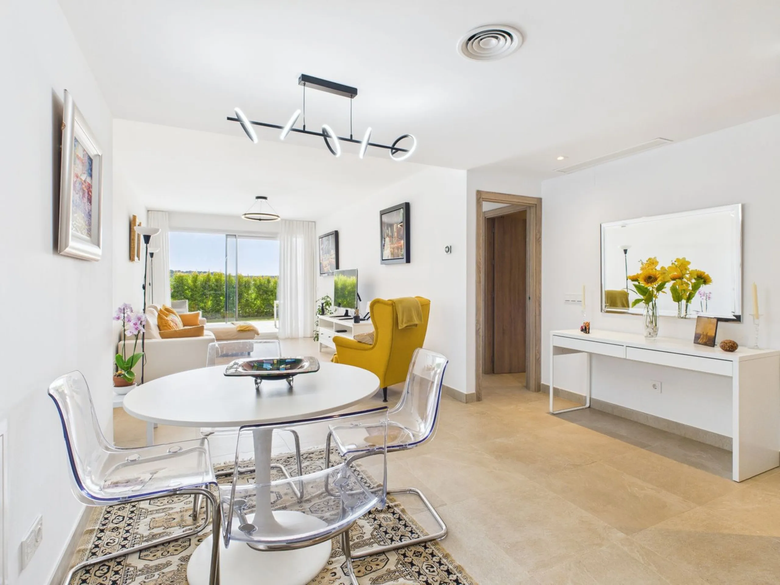Modern 2-Bedroom Ground Floor Apartment – Sunny Golf, Estepona