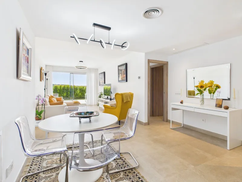 Modern 2-Bedroom Ground Floor Apartment – Sunny Golf, Estepona