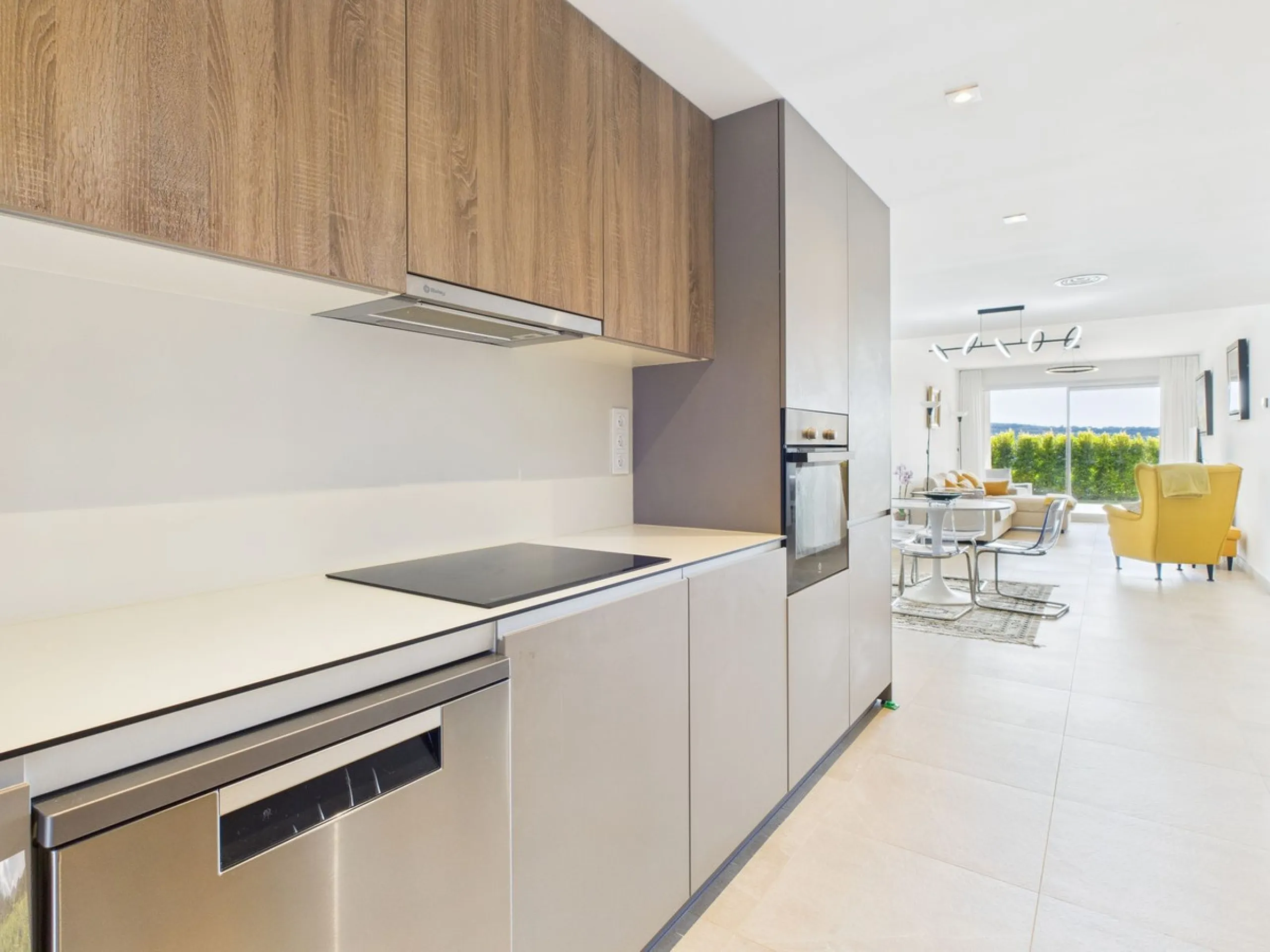 Modern 2-Bedroom Ground Floor Apartment – Sunny Golf, Estepona
