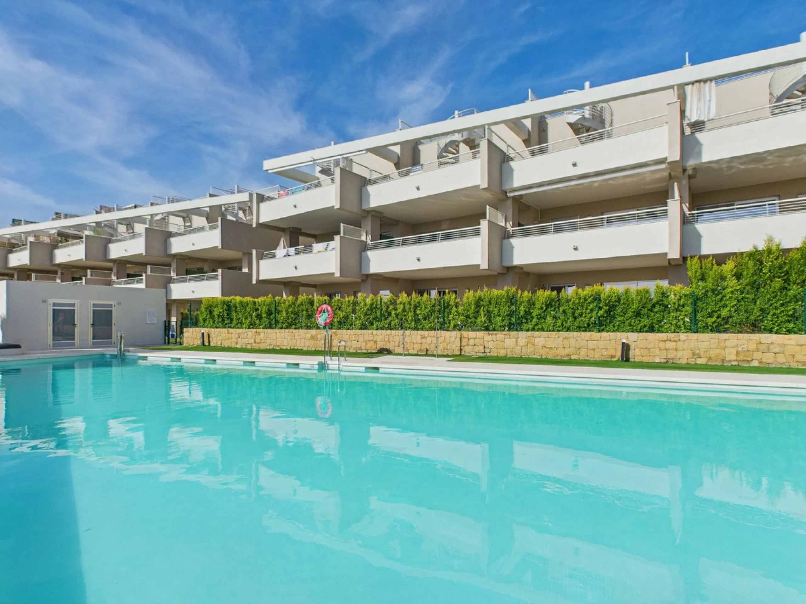 Modern 2-Bedroom Ground Floor Apartment – Sunny Golf, Estepona