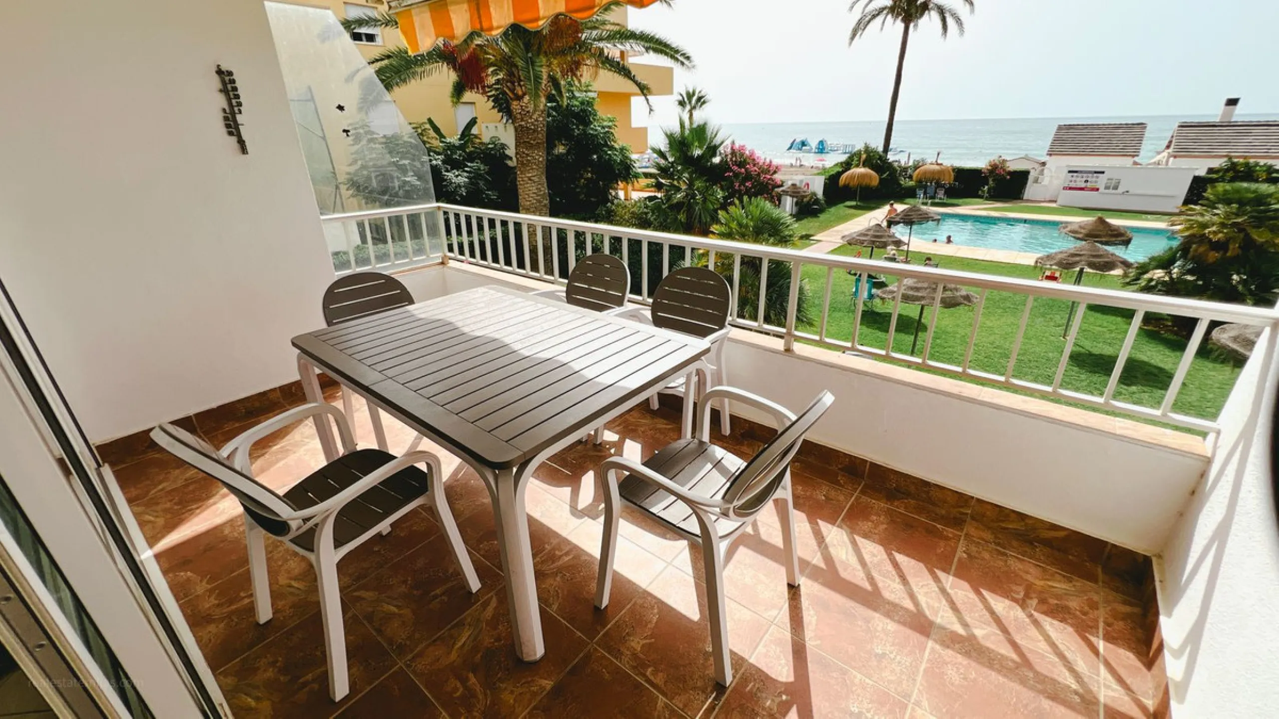 Apartment - Middle Floor Apartment в продаже в Mijas, Málaga. В доме 2 спален и 1 ванных комнат. Площадь дома 70 м²