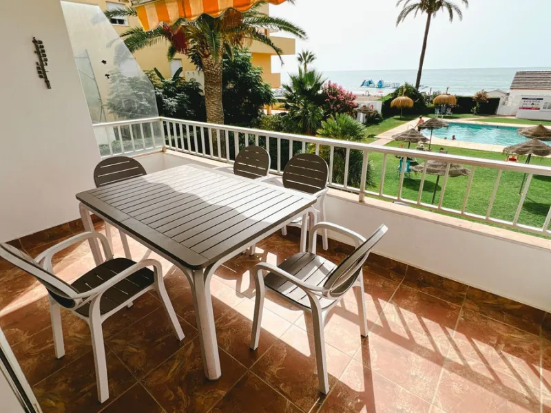 Apartment - Middle Floor Apartment в продаже в Mijas, Málaga. В доме 2 спален и 1 ванных комнат. Площадь дома 70 м²