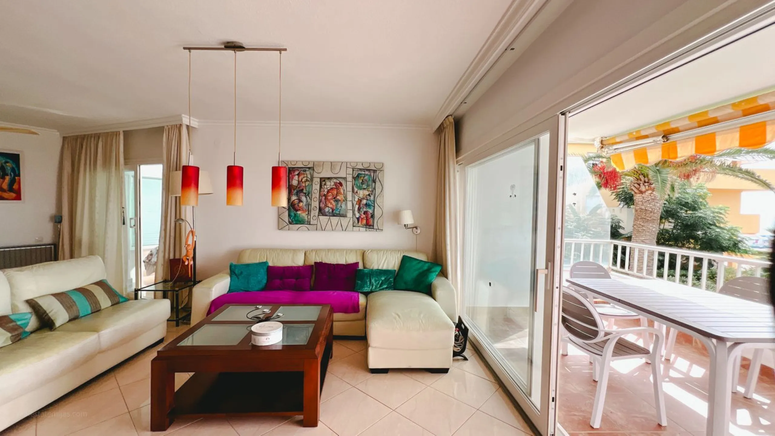 Apartment - Middle Floor Apartment в продаже в Mijas, Málaga. В доме 2 спален и 1 ванных комнат. Площадь дома 70 м²