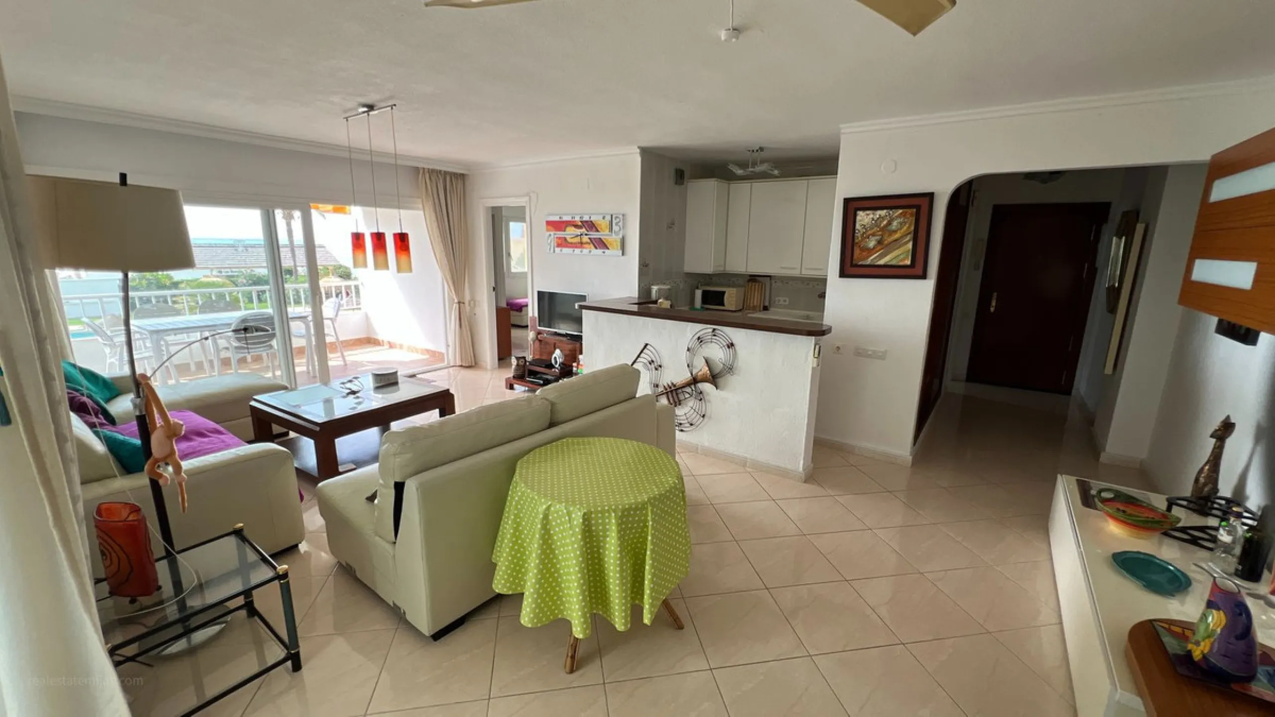 Apartment - Middle Floor Apartment в продаже в Mijas, Málaga. В доме 2 спален и 1 ванных комнат. Площадь дома 70 м²