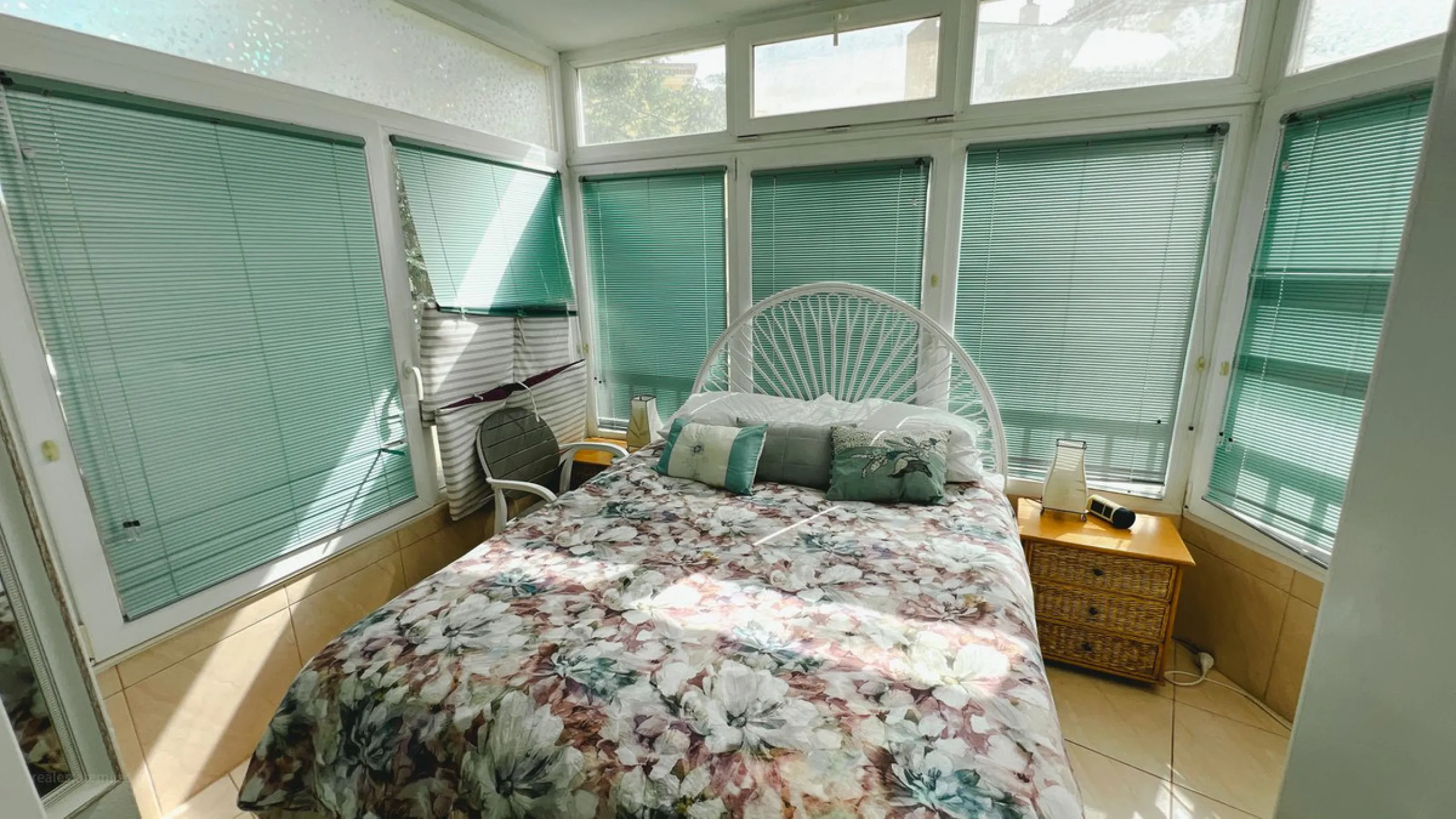 Apartment - Middle Floor Apartment в продаже в Mijas, Málaga. В доме 2 спален и 1 ванных комнат. Площадь дома 70 м²