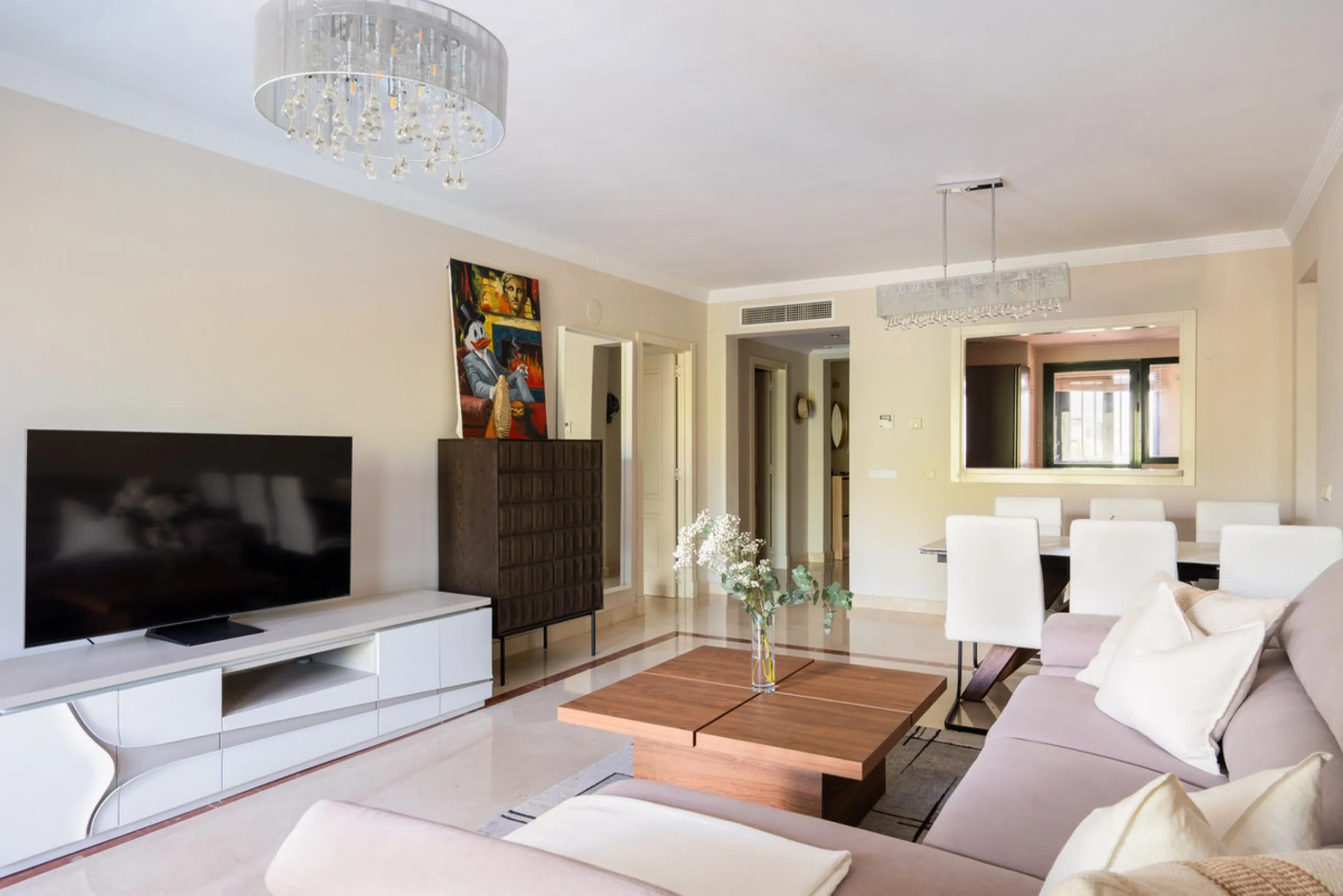 This charming property offers a very convenient floorplan with three bedrooms, two bathrooms, and a guest toilet. Presented in its original yet well-maintained condition, it provides a wonderful opportunity to personalize while preserving its timeless cha