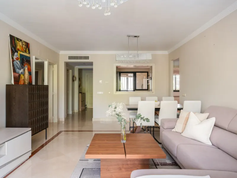 This charming property offers a very convenient floorplan with three bedrooms, two bathrooms, and a guest toilet. Presented in its original yet well-maintained condition, it provides a wonderful opportunity to personalize while preserving its timeless cha