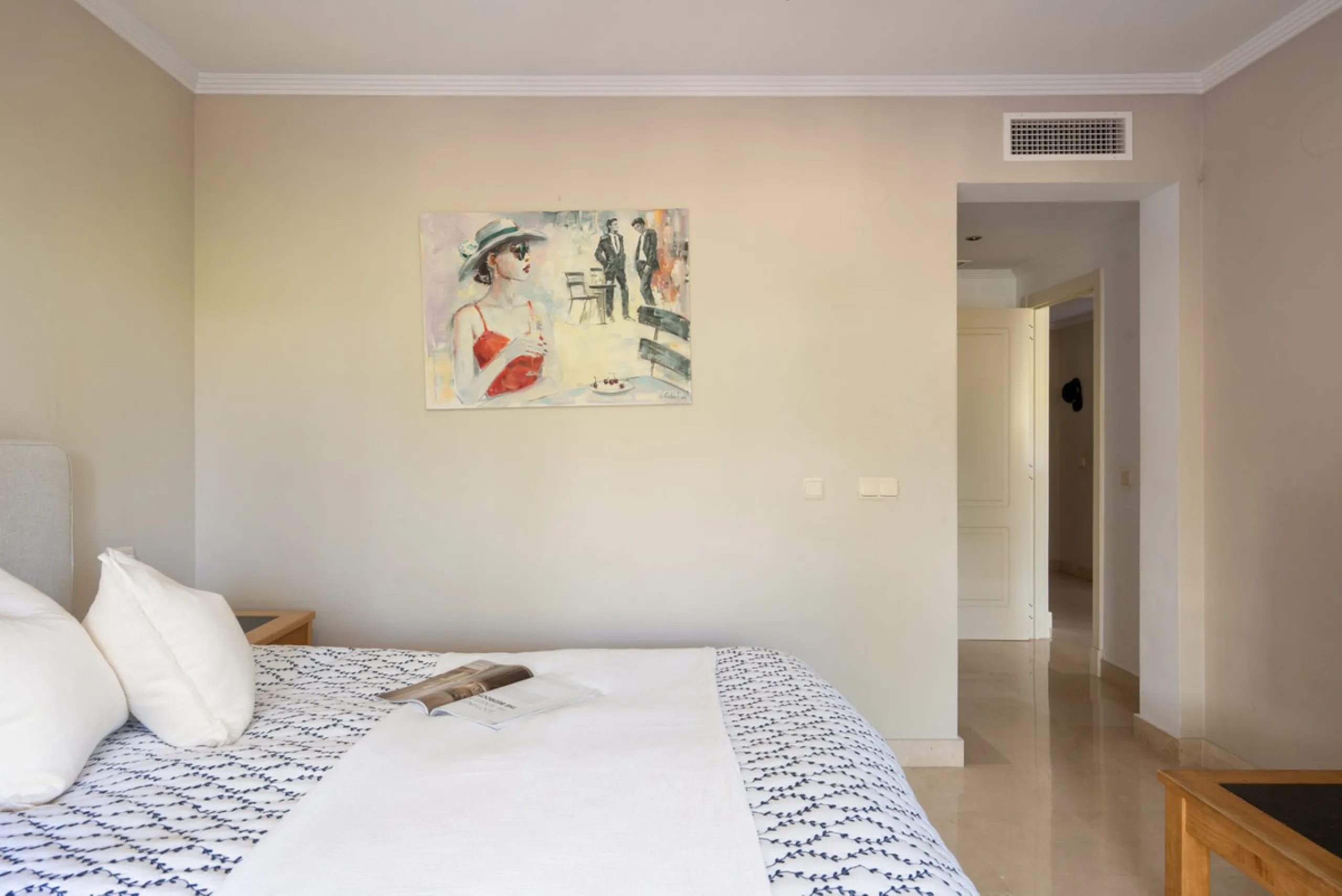 This charming property offers a very convenient floorplan with three bedrooms, two bathrooms, and a guest toilet. Presented in its original yet well-maintained condition, it provides a wonderful opportunity to personalize while preserving its timeless cha