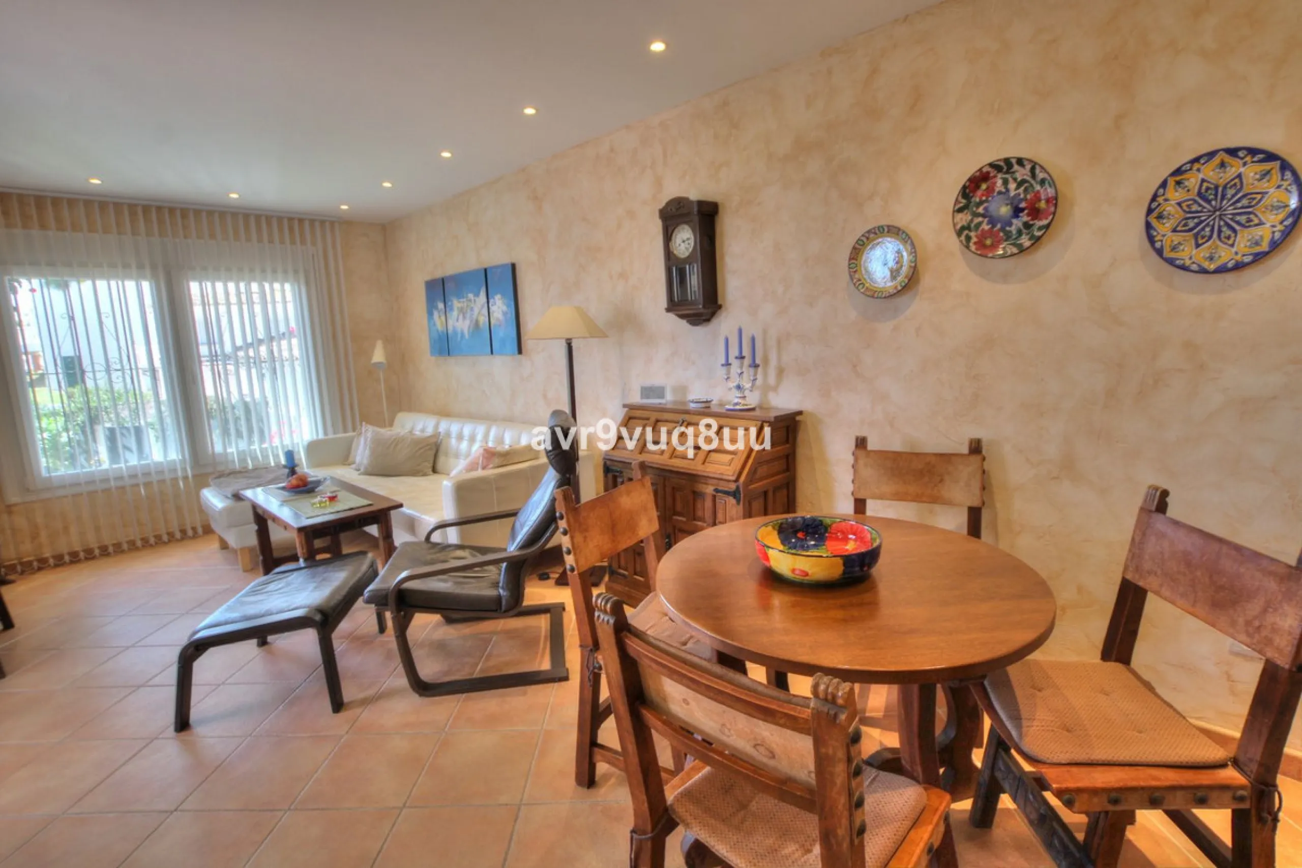 This cosy house is situated just a stone´s throw from the beach and a short walk to the centre of La Cala de Mijas. The property benefits from a large area of private garden plus a choice of other terraces to choose from whether you're chasing the sun or 