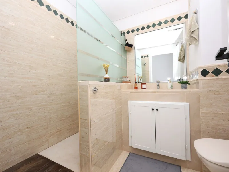 Apartment - Ground Floor Apartment в продаже в Marbella, Málaga. В доме 2 спален и 2 ванных комнат. Площадь дома 136 м²