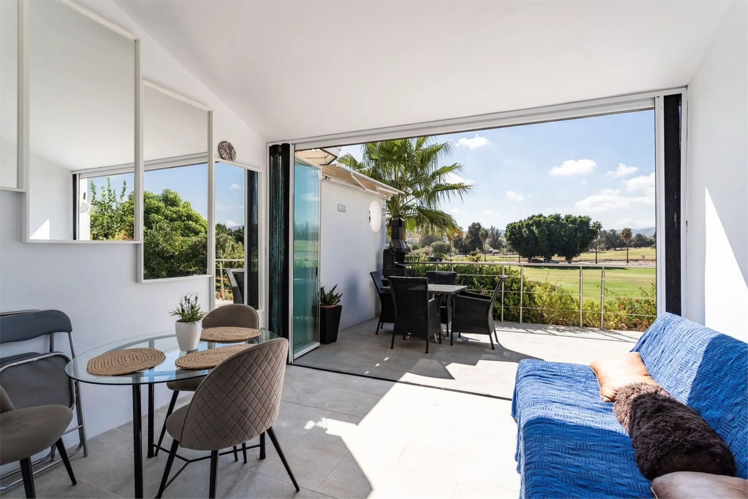 House - Townhouse в продаже в Mijas, Málaga. В доме 2 спален и 2 ванных комнат. Площадь дома 120 м²