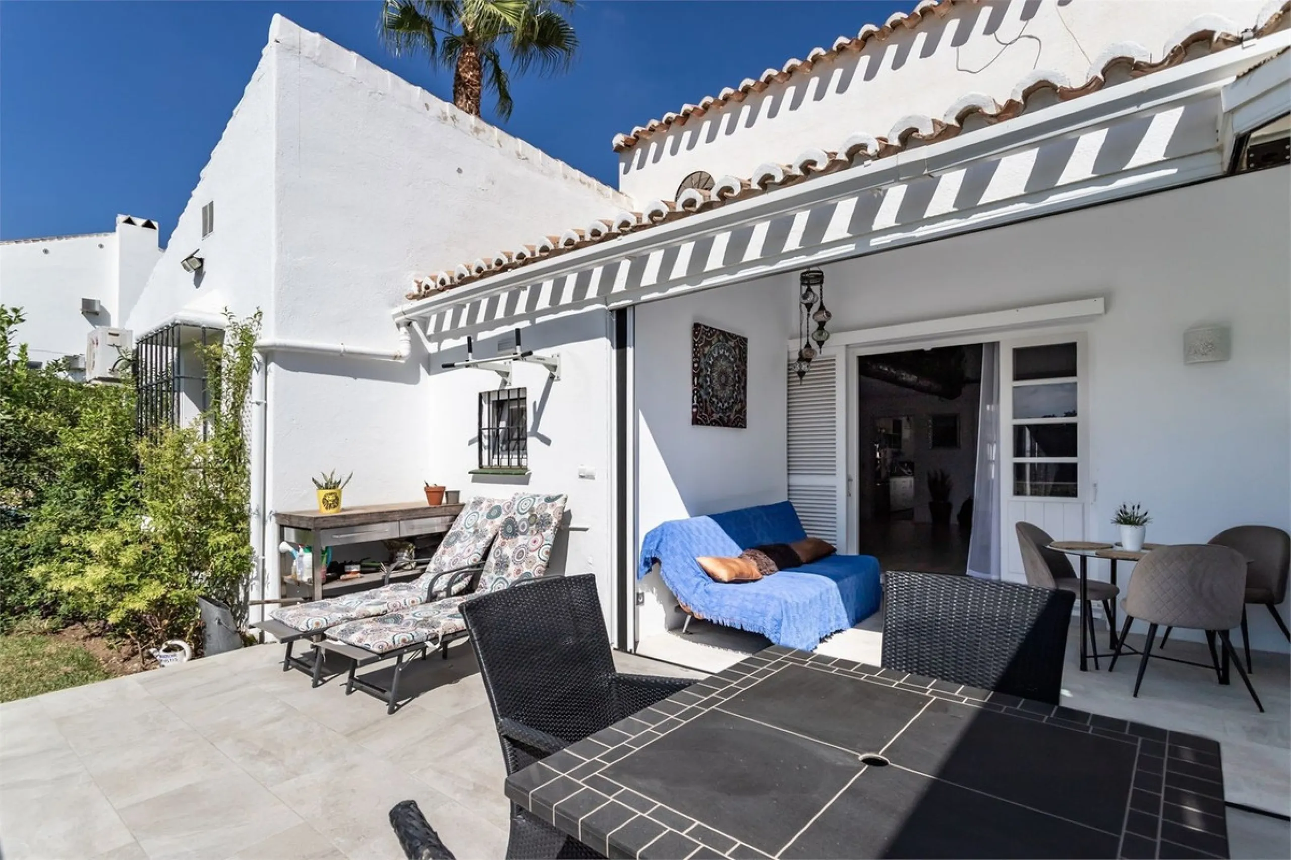 House - Townhouse в продаже в Mijas, Málaga. В доме 2 спален и 2 ванных комнат. Площадь дома 120 м²