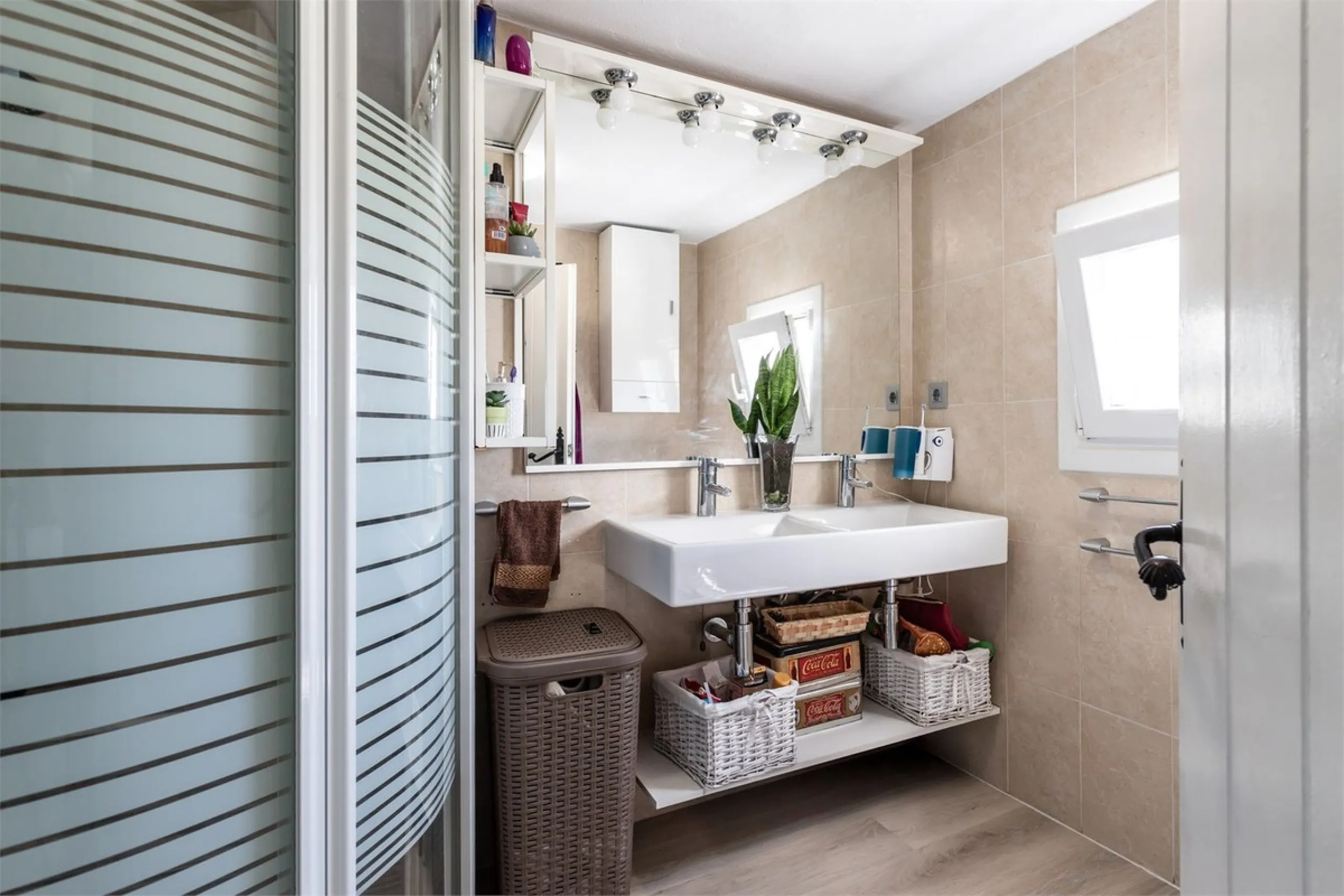 House - Townhouse в продаже в Mijas, Málaga. В доме 2 спален и 2 ванных комнат. Площадь дома 120 м²