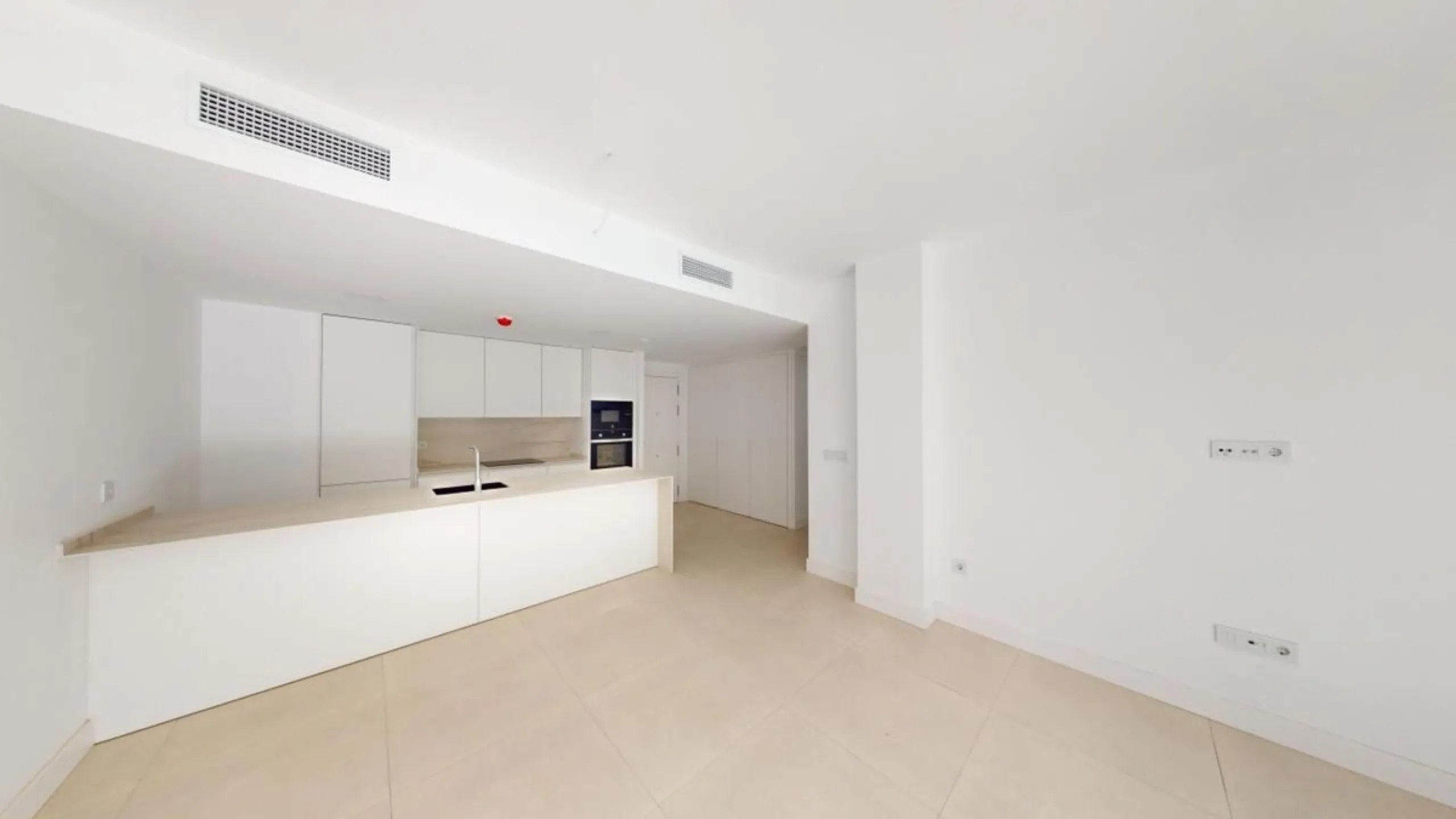 Apartment - Ground Floor Apartment в продаже в Fuengirola, Málaga. В доме 2 спален и 2 ванных комнат. Площадь дома 190 м². Площадь участка 98 м²