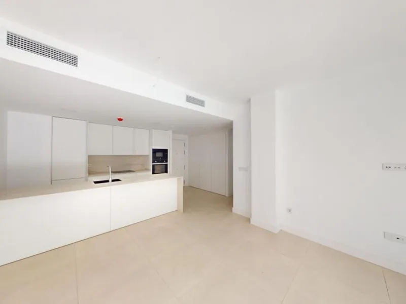 Apartment - Ground Floor Apartment в продаже в Fuengirola, Málaga. В доме 2 спален и 2 ванных комнат. Площадь дома 190 м². Площадь участка 98 м²