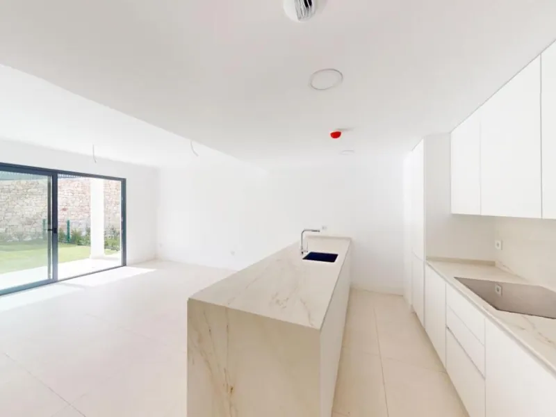 Apartment - Ground Floor Apartment в продаже в Fuengirola, Málaga. В доме 2 спален и 2 ванных комнат. Площадь дома 190 м². Площадь участка 98 м²