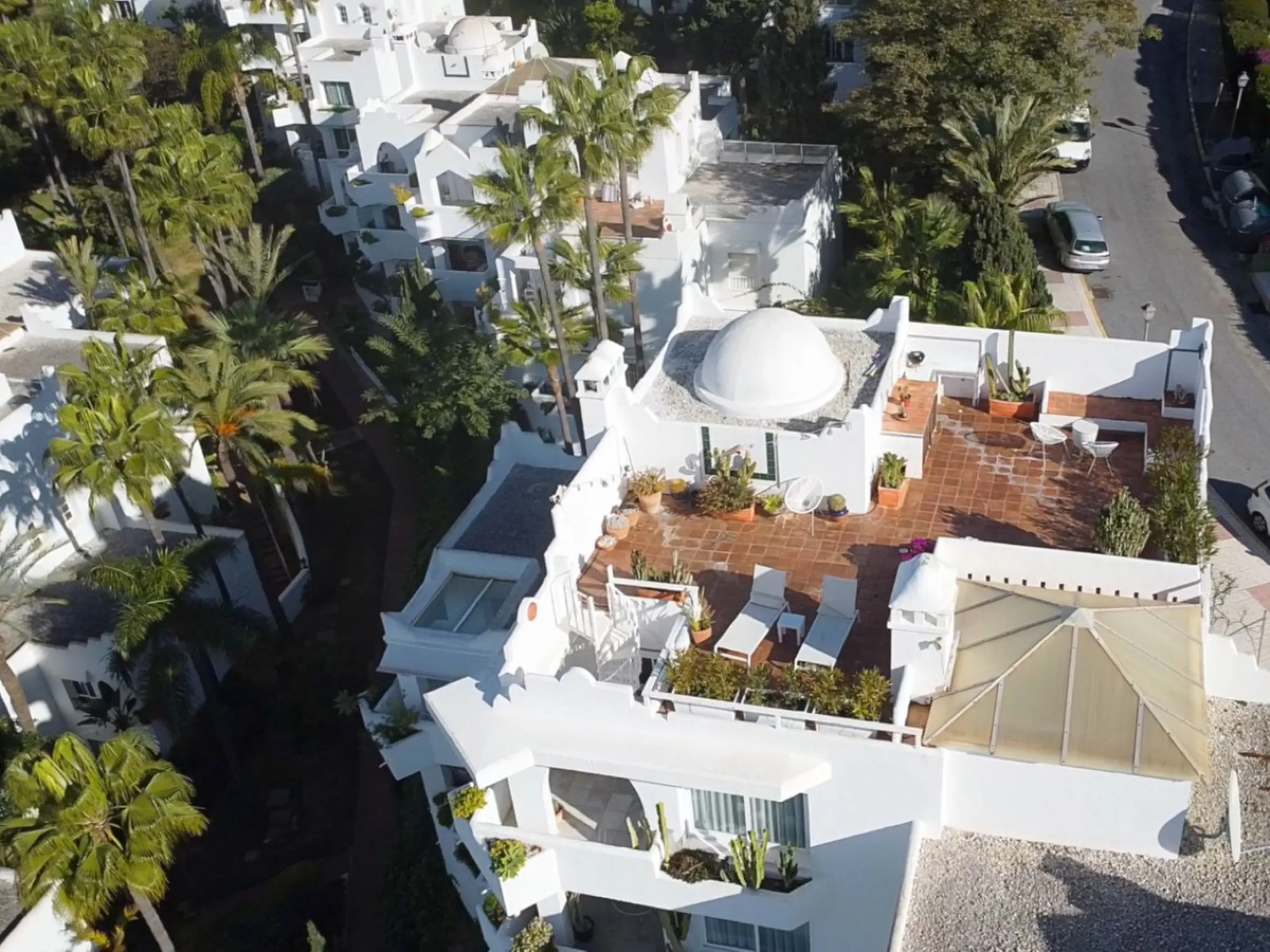 Apartment - Penthouse Duplex в продаже в Marbella, Málaga. В доме 2 спален и 2 ванных комнат. Площадь дома 180 м²