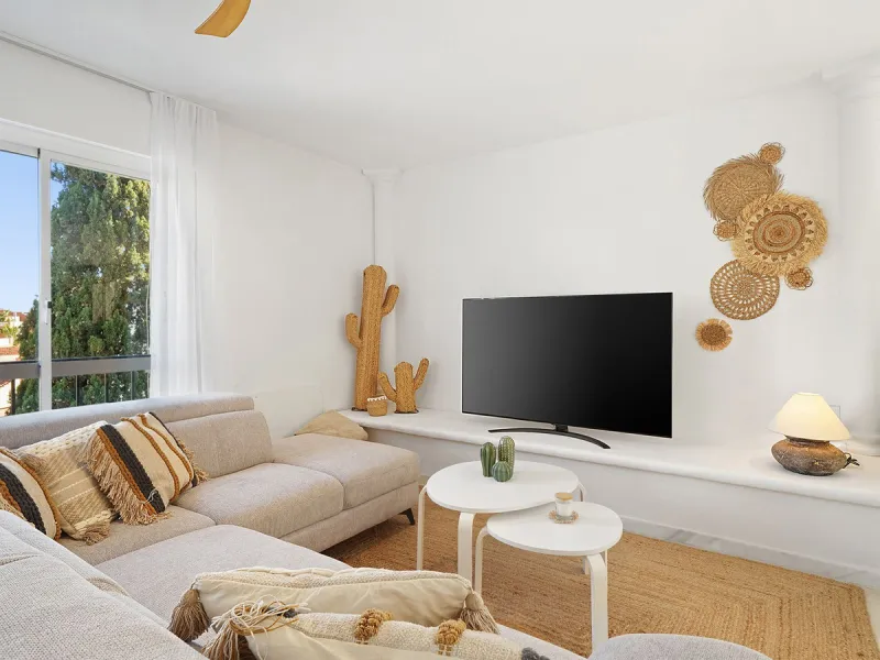 Apartment - Penthouse Duplex в продаже в Marbella, Málaga. В доме 2 спален и 2 ванных комнат. Площадь дома 180 м²