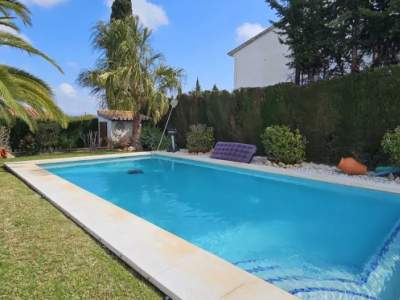 Completely renovated single-story villa in Los Manantiales, Alhaurín de la Torre.
