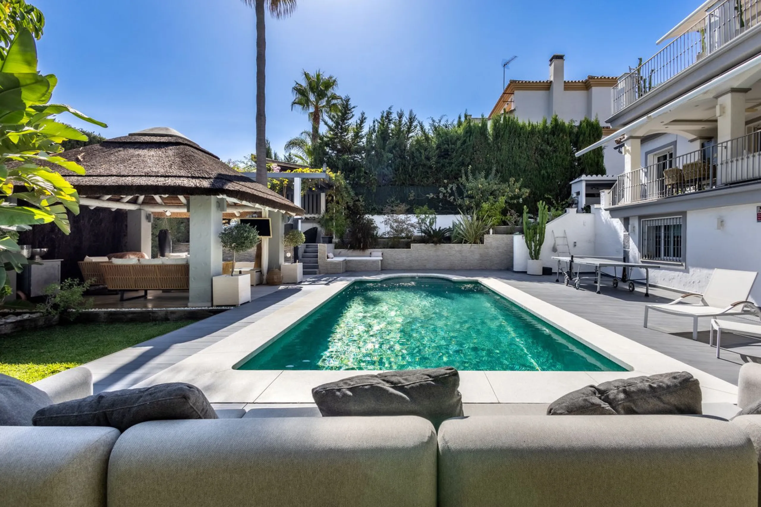 STUNNING SIX BEDROOM FULLY REFORMED AND UPGRADED VILLA.