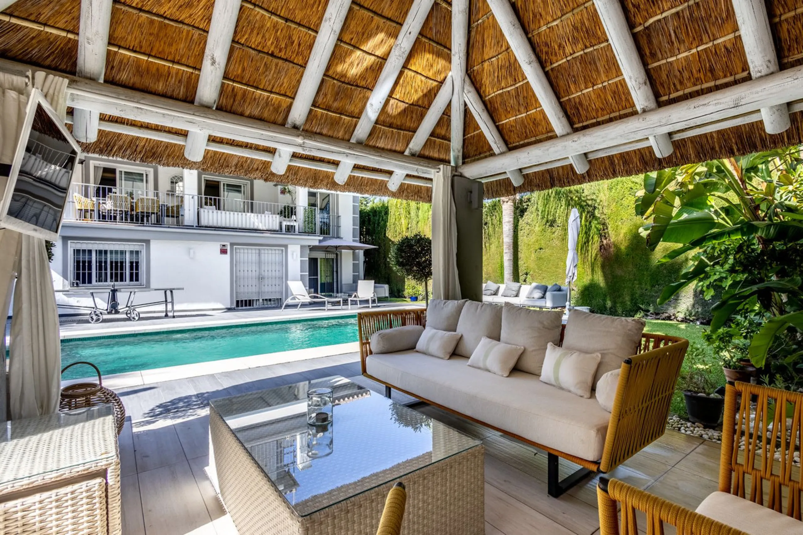 STUNNING SIX BEDROOM FULLY REFORMED AND UPGRADED VILLA.