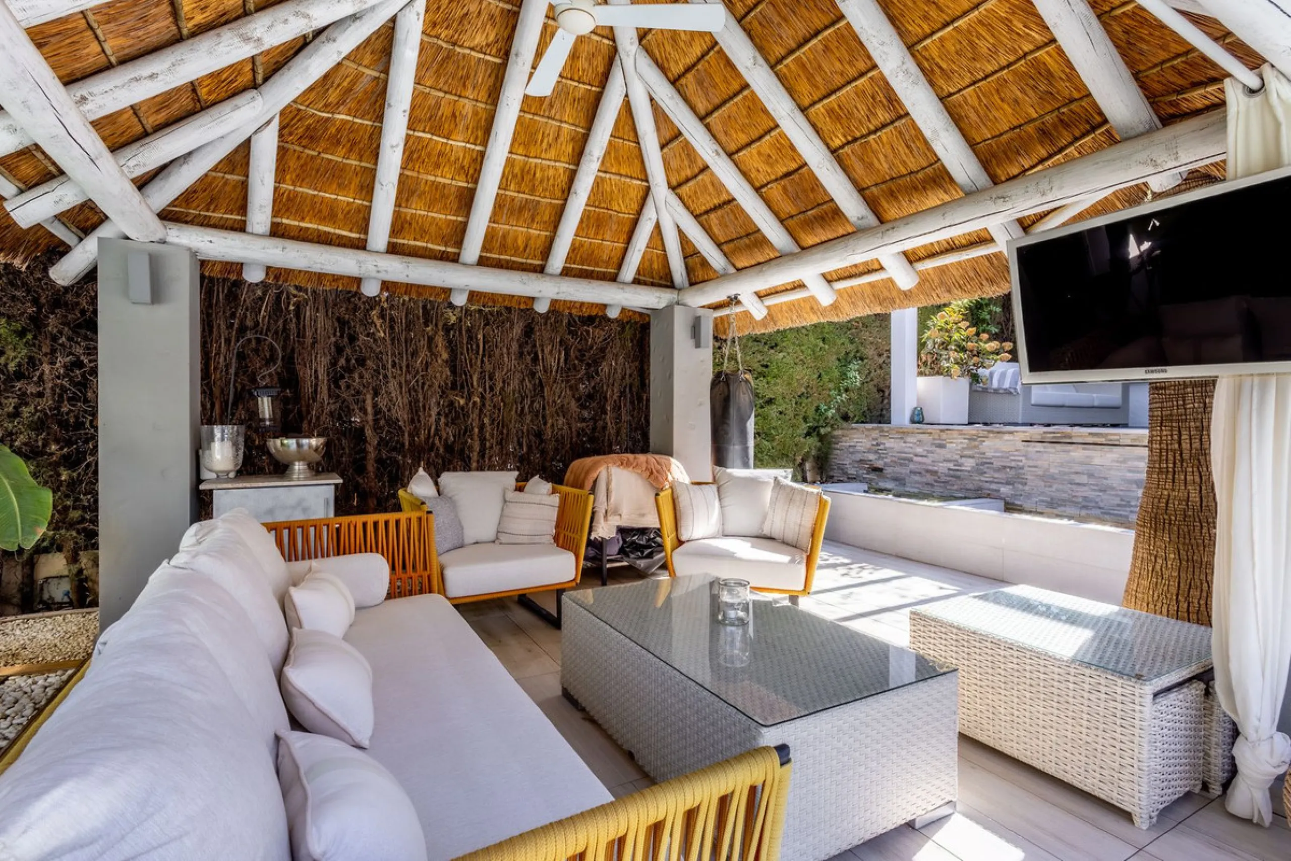 STUNNING SIX BEDROOM FULLY REFORMED AND UPGRADED VILLA.