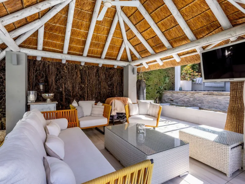 STUNNING SIX BEDROOM FULLY REFORMED AND UPGRADED VILLA.