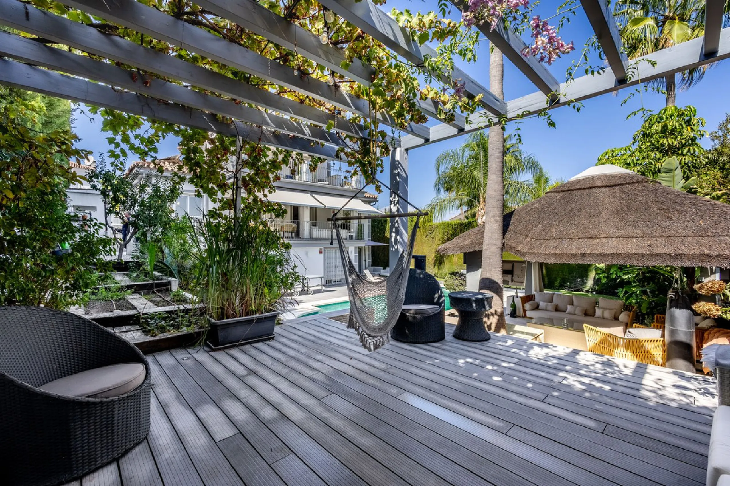 STUNNING SIX BEDROOM FULLY REFORMED AND UPGRADED VILLA.